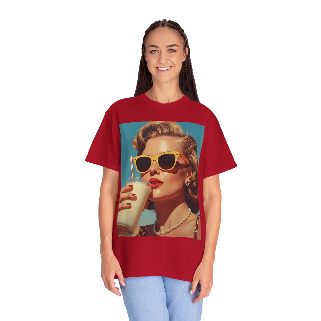 Retro Pop Art Summer Vibes T-Shirt - Vintage Style Tee, Casual Wear, Gift for Her, Fashion Tee, Beach Day Outfit