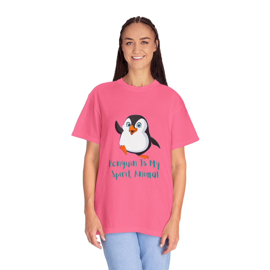 Penguin Spirit Animal Shirt, Unisex T-Shirt for Animal Lovers, Cute Gift for Birthdays, Christmas, Casual Wear, Fun & Quirky Fashion