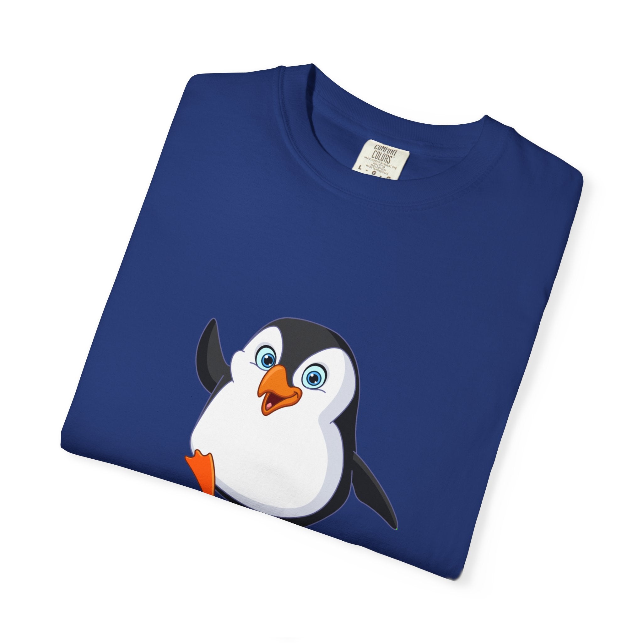 Penguin Spirit Animal Shirt, Unisex T-Shirt for Animal Lovers, Cute Gift for Birthdays, Christmas, Casual Wear, Fun & Quirky Fashion