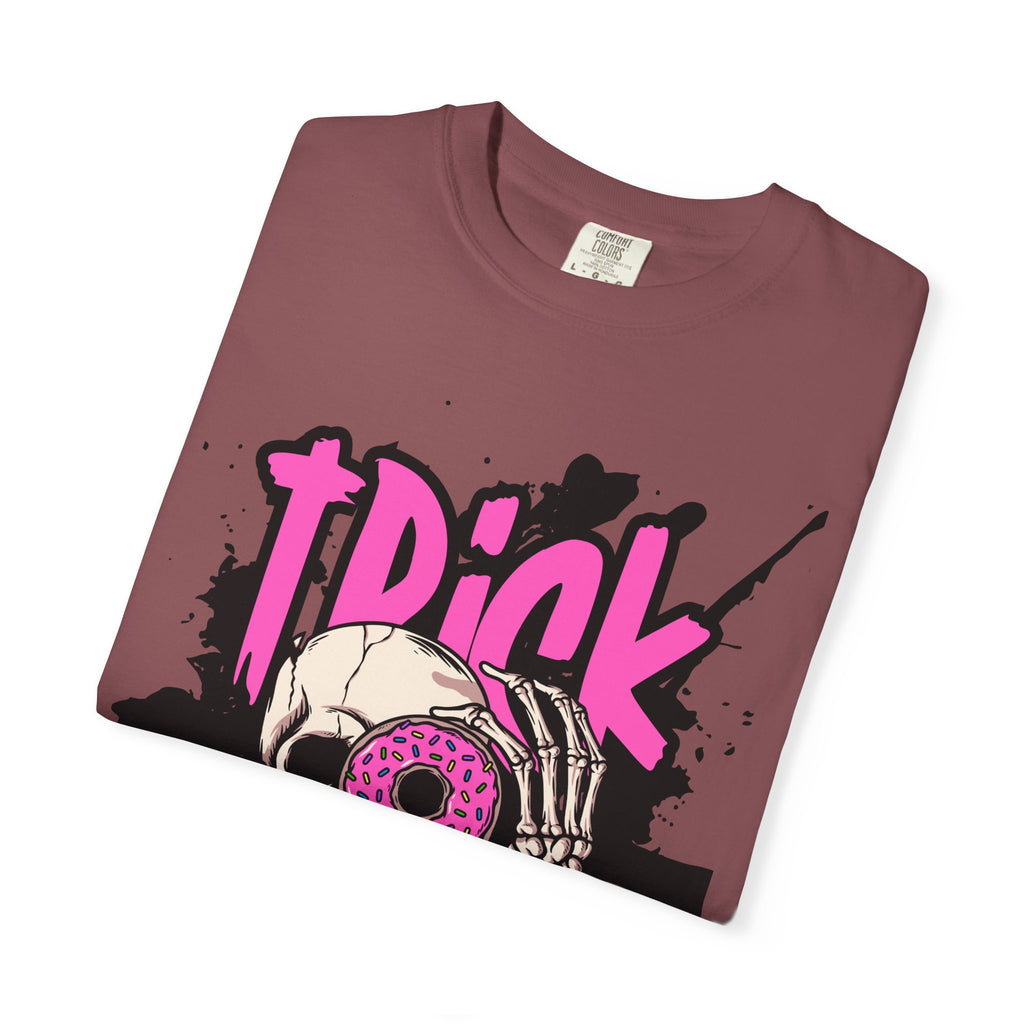 Halloween Skull T-Shirt, Trick or Treat Shirt, Unisex Graphic Tee, Spooky Vibes, Fall Fashion, Festival Wear, Casual Outfit