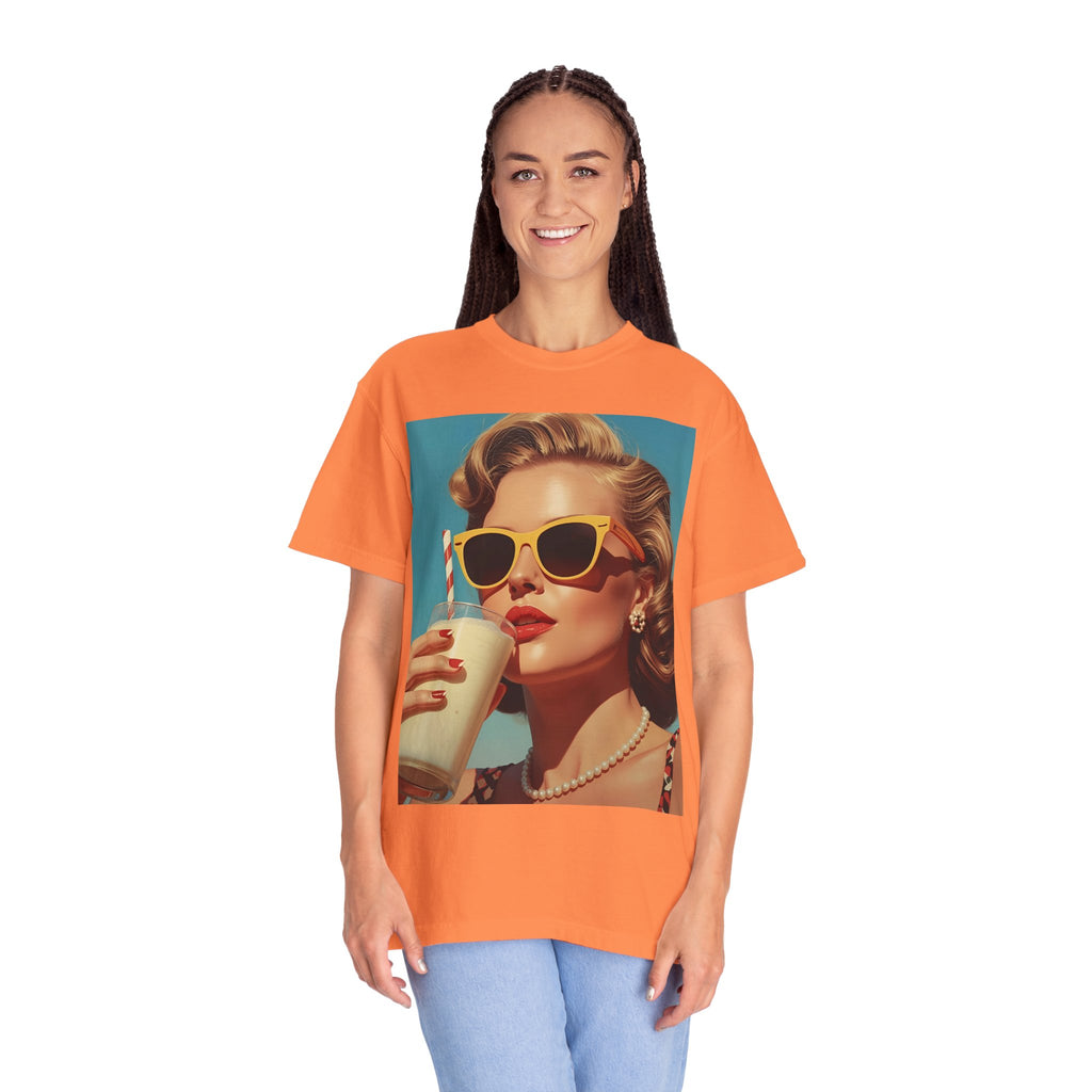 Retro Pop Art Summer Vibes T-Shirt - Vintage Style Tee, Casual Wear, Gift for Her, Fashion Tee, Beach Day Outfit