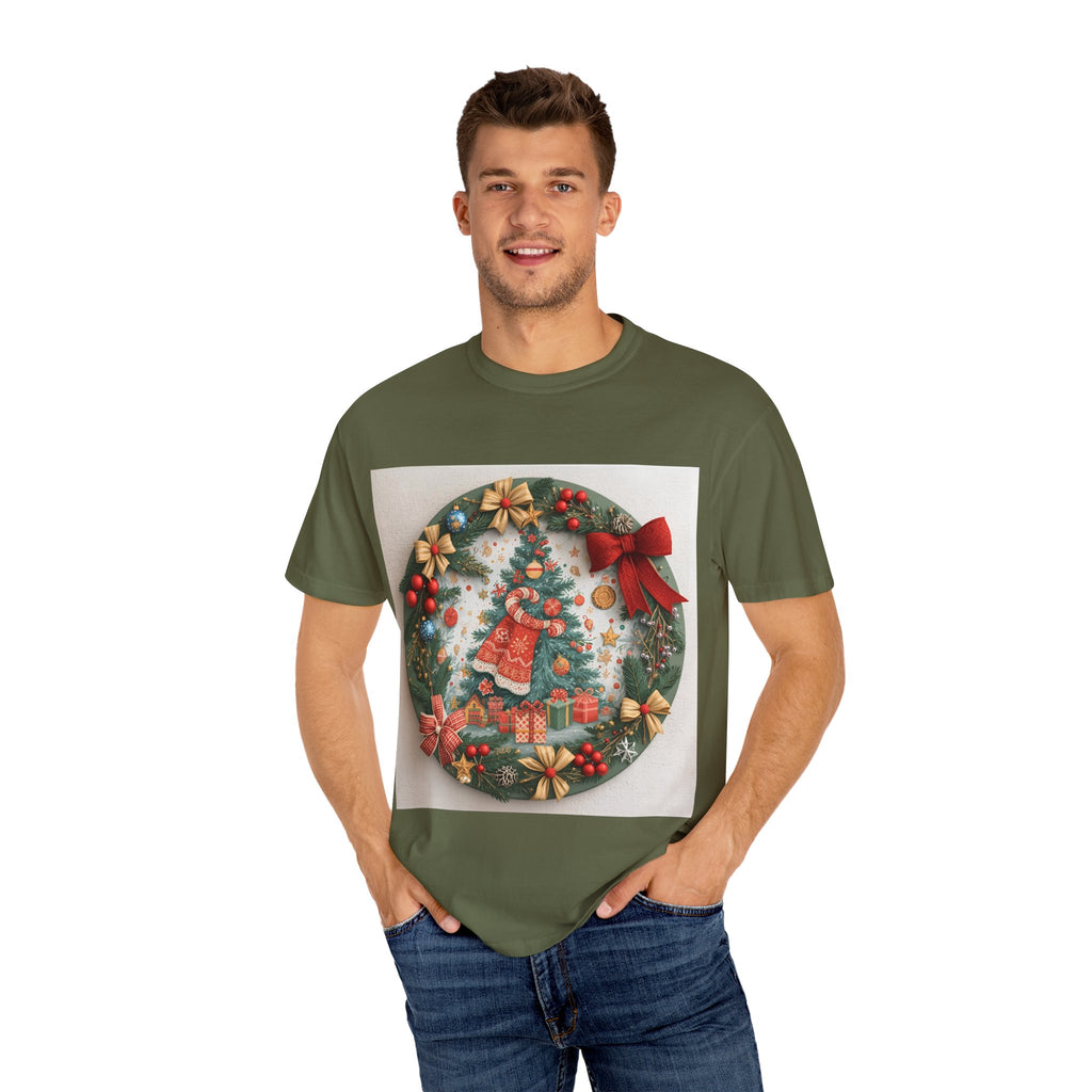 Christmas Wreath Festive Christmas T-shirt, Unisex Holiday Tee, Cheerful Xmas Apparel, Perfect Gift, Winter Celebration Wear, Christmas Spirit Shirt