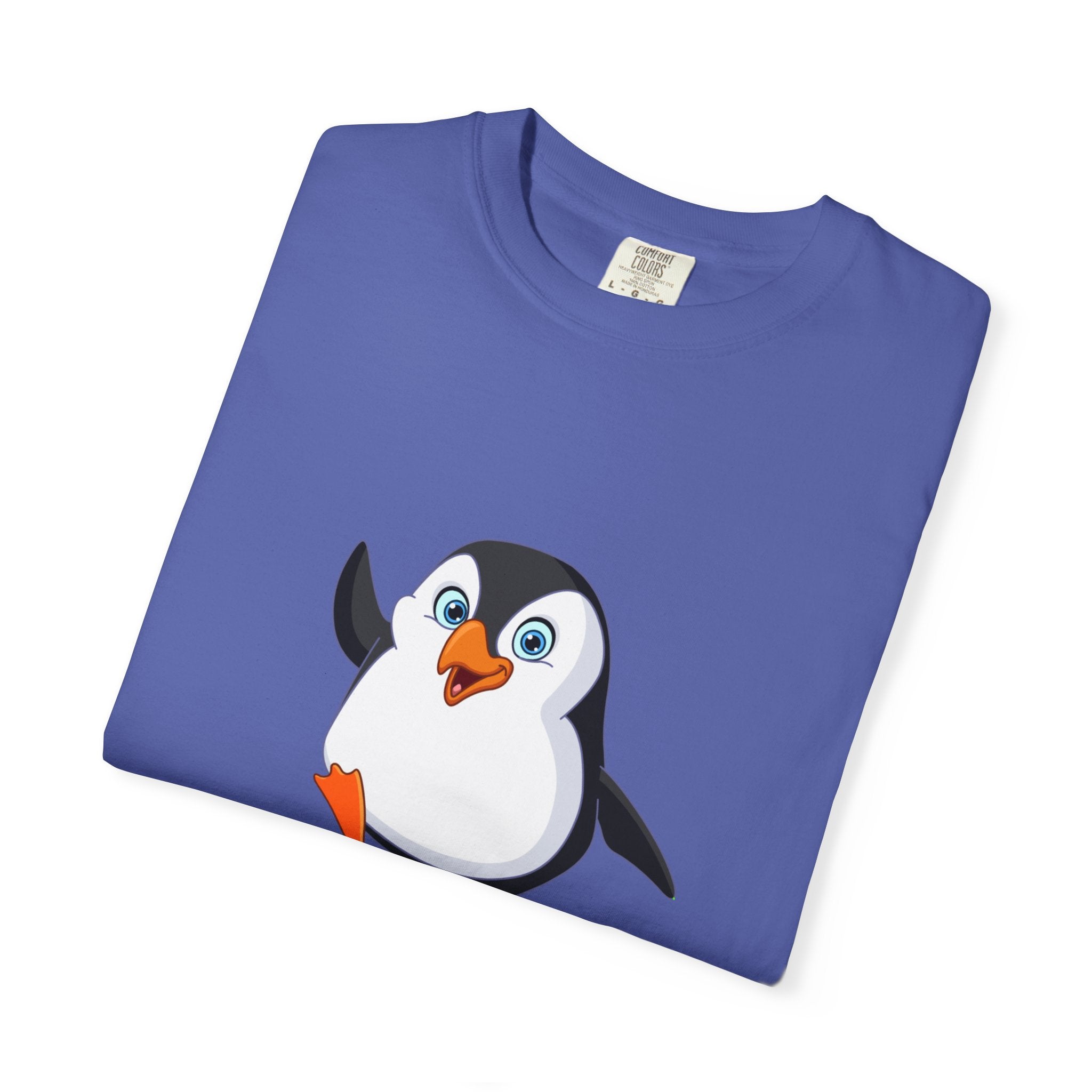 Penguin Spirit Animal Shirt, Unisex T-Shirt for Animal Lovers, Cute Gift for Birthdays, Christmas, Casual Wear, Fun & Quirky Fashion