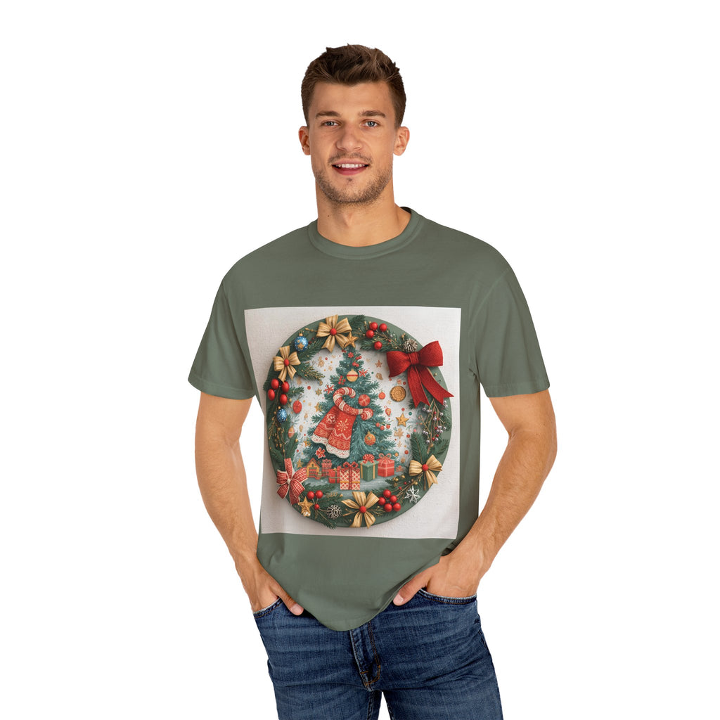 Christmas Wreath Festive Christmas T-shirt, Unisex Holiday Tee, Cheerful Xmas Apparel, Perfect Gift, Winter Celebration Wear, Christmas Spirit Shirt