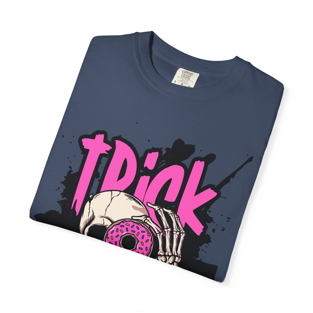 Halloween Skull T-Shirt, Trick or Treat Shirt, Unisex Graphic Tee, Spooky Vibes, Fall Fashion, Festival Wear, Casual Outfit