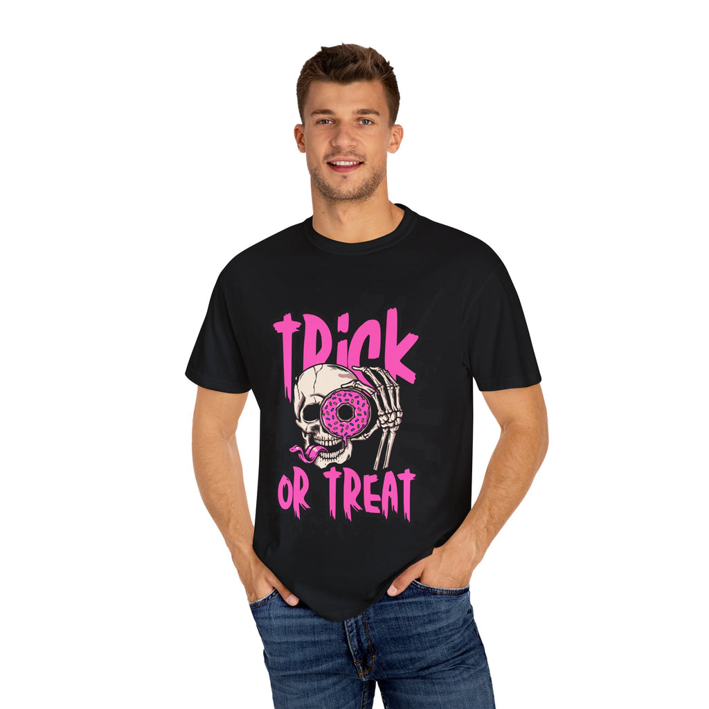 Halloween Skull T-Shirt, Trick or Treat Shirt, Unisex Graphic Tee, Spooky Vibes, Fall Fashion, Festival Wear, Casual Outfit