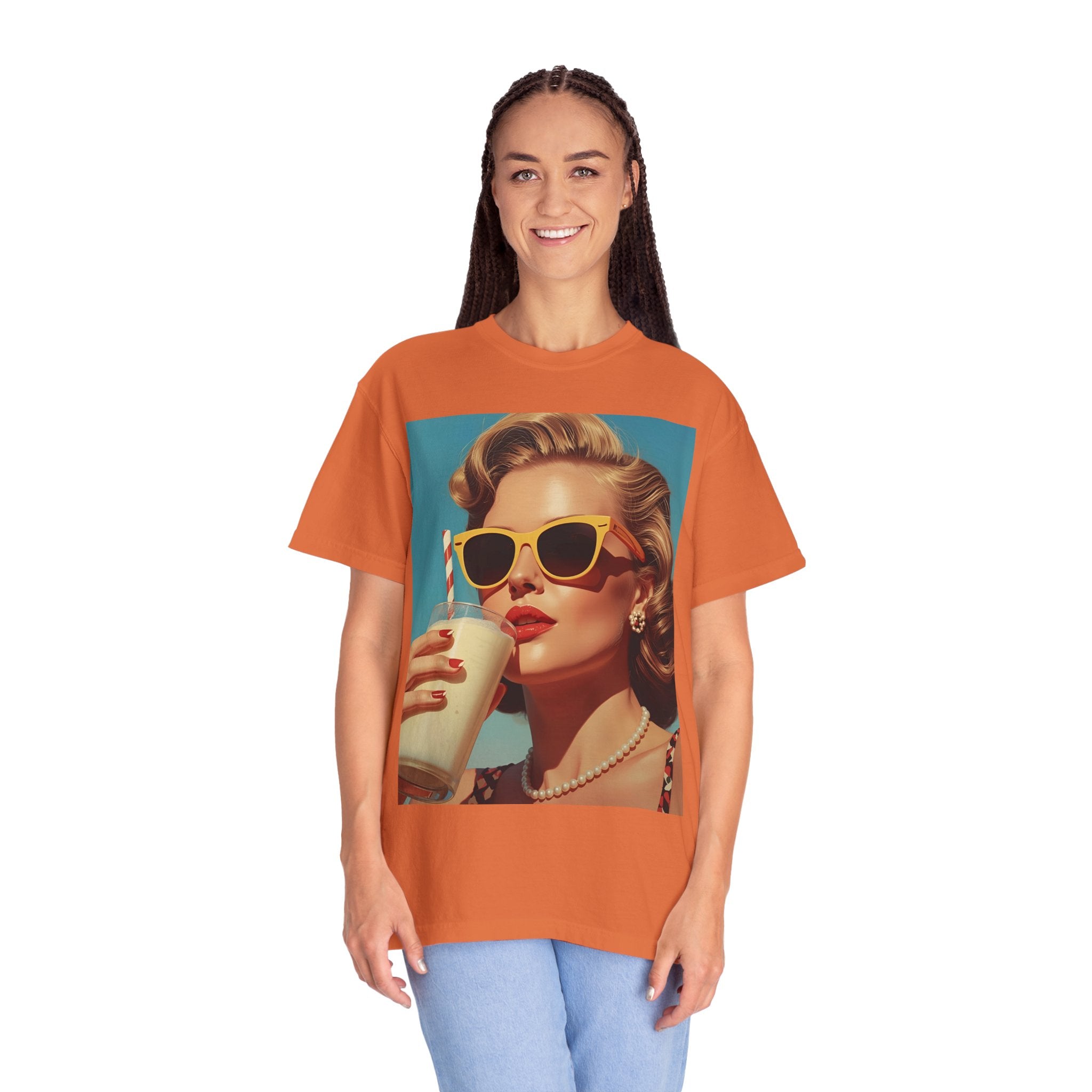 Retro Pop Art Summer Vibes T-Shirt - Vintage Style Tee, Casual Wear, Gift for Her, Fashion Tee, Beach Day Outfit