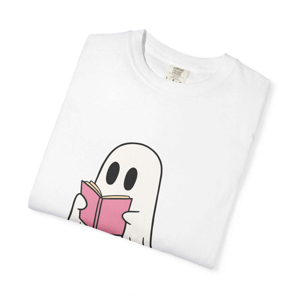 Spooky Ghost Reading T-Shirt | Unisex Halloween Tee, Cute Horror Gift, Cozy Casual Wear, Literary Costume Party, Ghost Lover Shirt