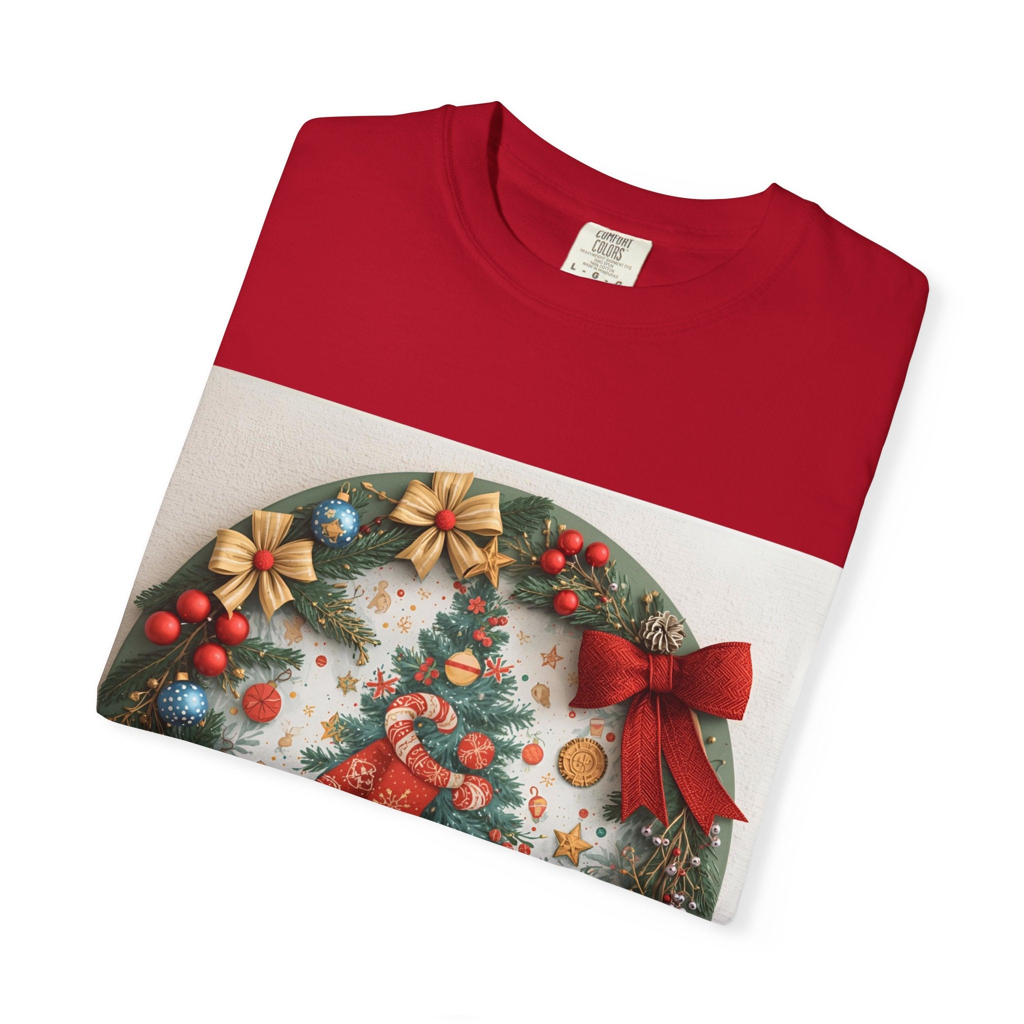 Christmas Wreath Festive Christmas T-shirt, Unisex Holiday Tee, Cheerful Xmas Apparel, Perfect Gift, Winter Celebration Wear, Christmas Spirit Shirt