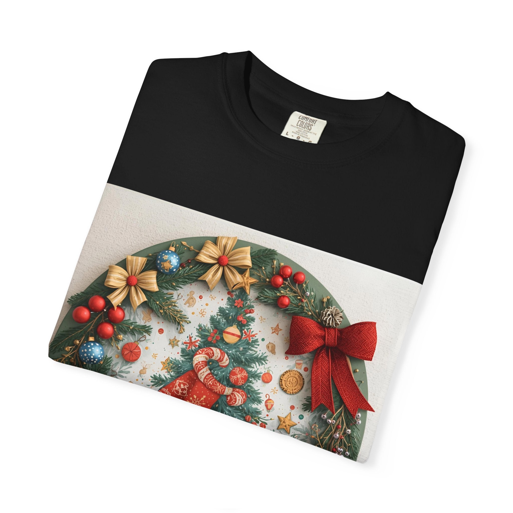 Christmas Wreath Festive Christmas T-shirt, Unisex Holiday Tee, Cheerful Xmas Apparel, Perfect Gift, Winter Celebration Wear, Christmas Spirit Shirt