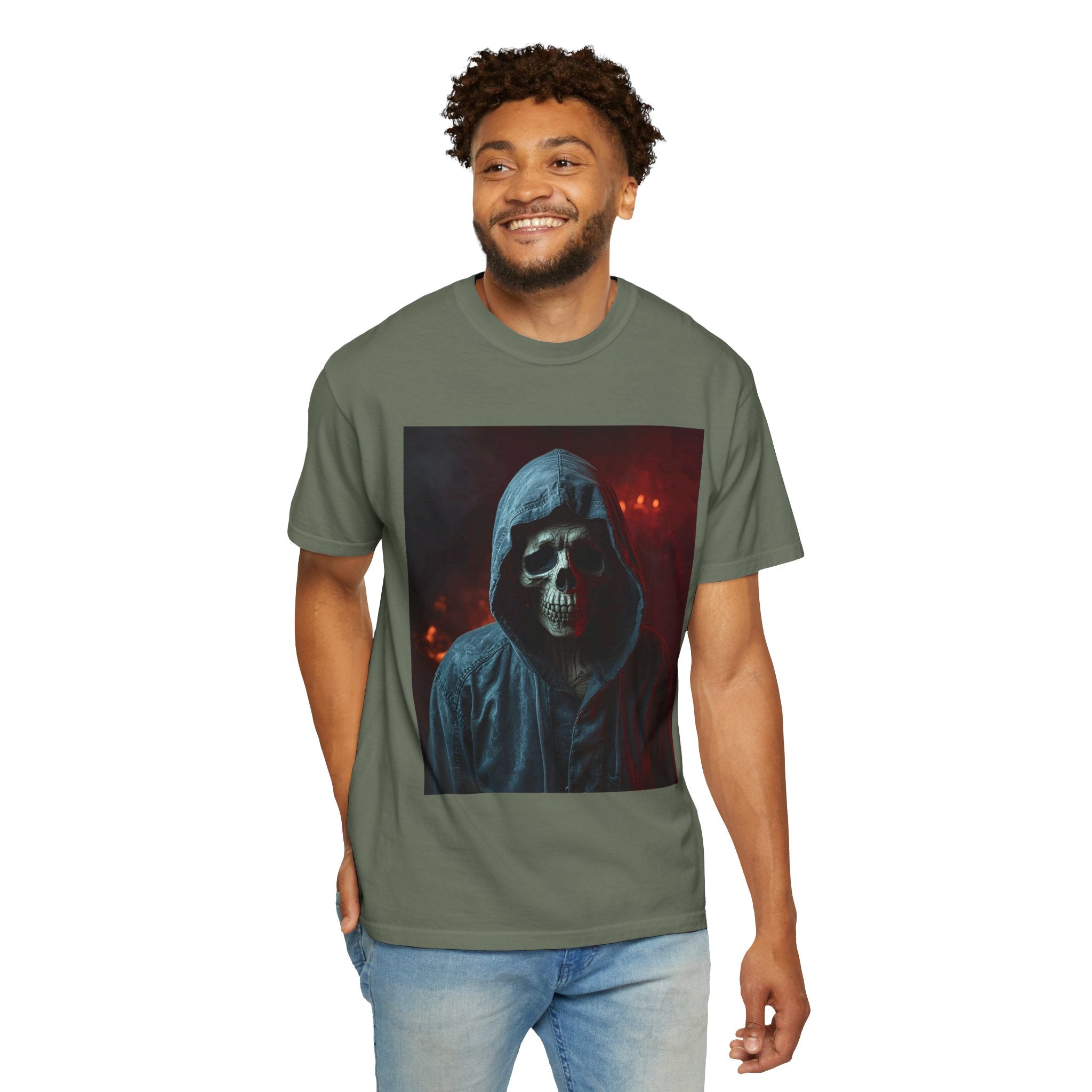 Gothic Skull T-Shirt | Unisex Vintage Tee, Halloween Shirt, Edgy Graphic Top, Unique Gift for Him/Her, Urban Style Wear
