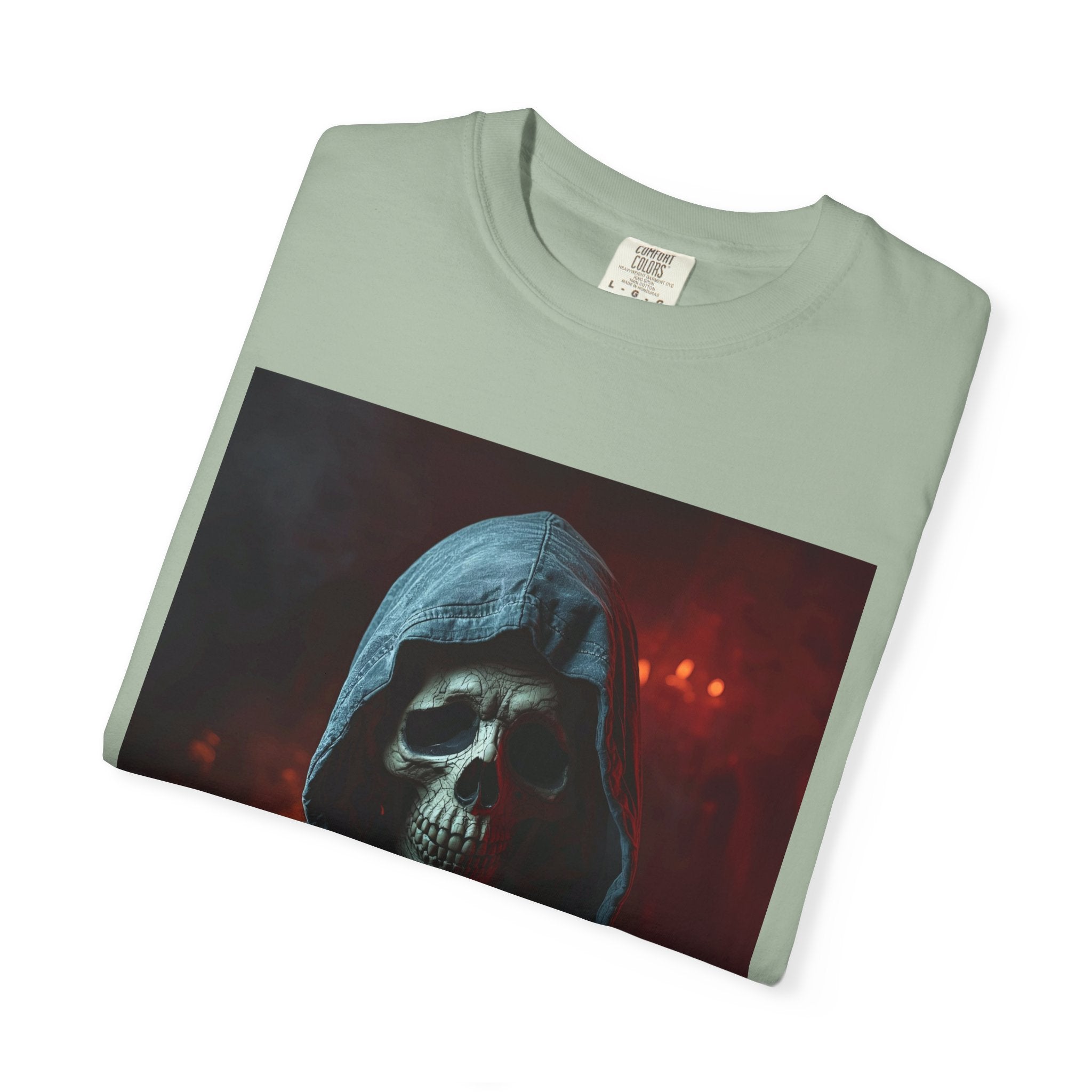 Gothic Skull T-Shirt | Unisex Vintage Tee, Halloween Shirt, Edgy Graphic Top, Unique Gift for Him/Her, Urban Style Wear