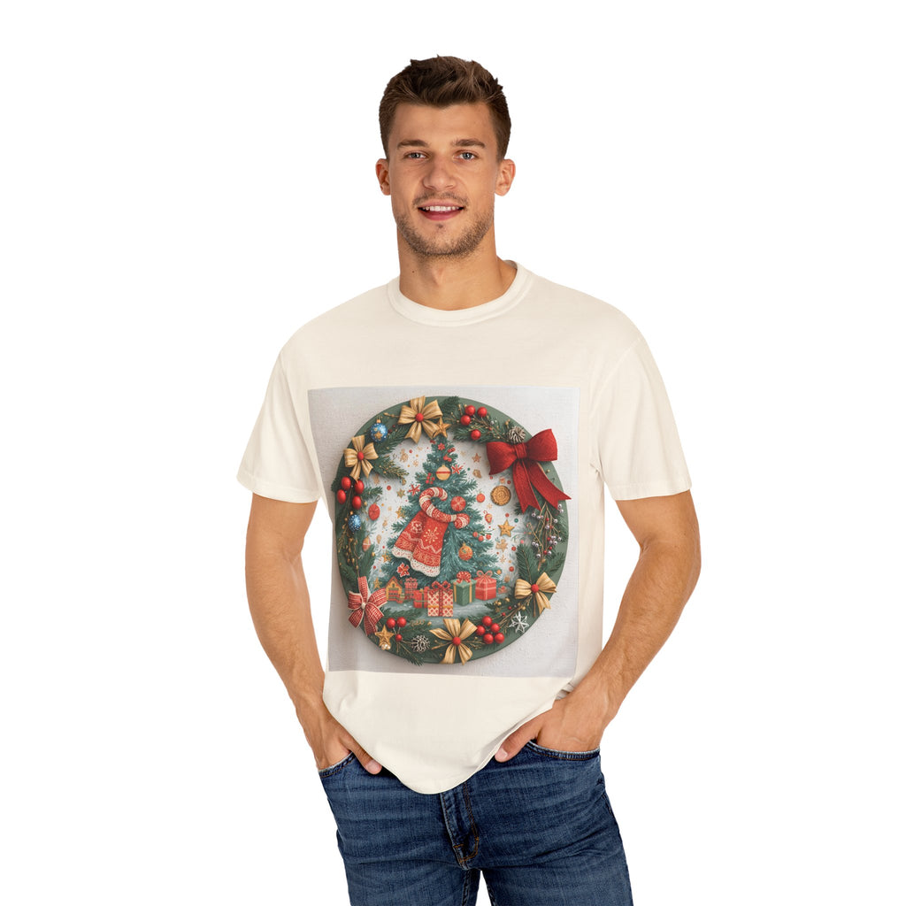 Christmas Wreath Festive Christmas T-shirt, Unisex Holiday Tee, Cheerful Xmas Apparel, Perfect Gift, Winter Celebration Wear, Christmas Spirit Shirt