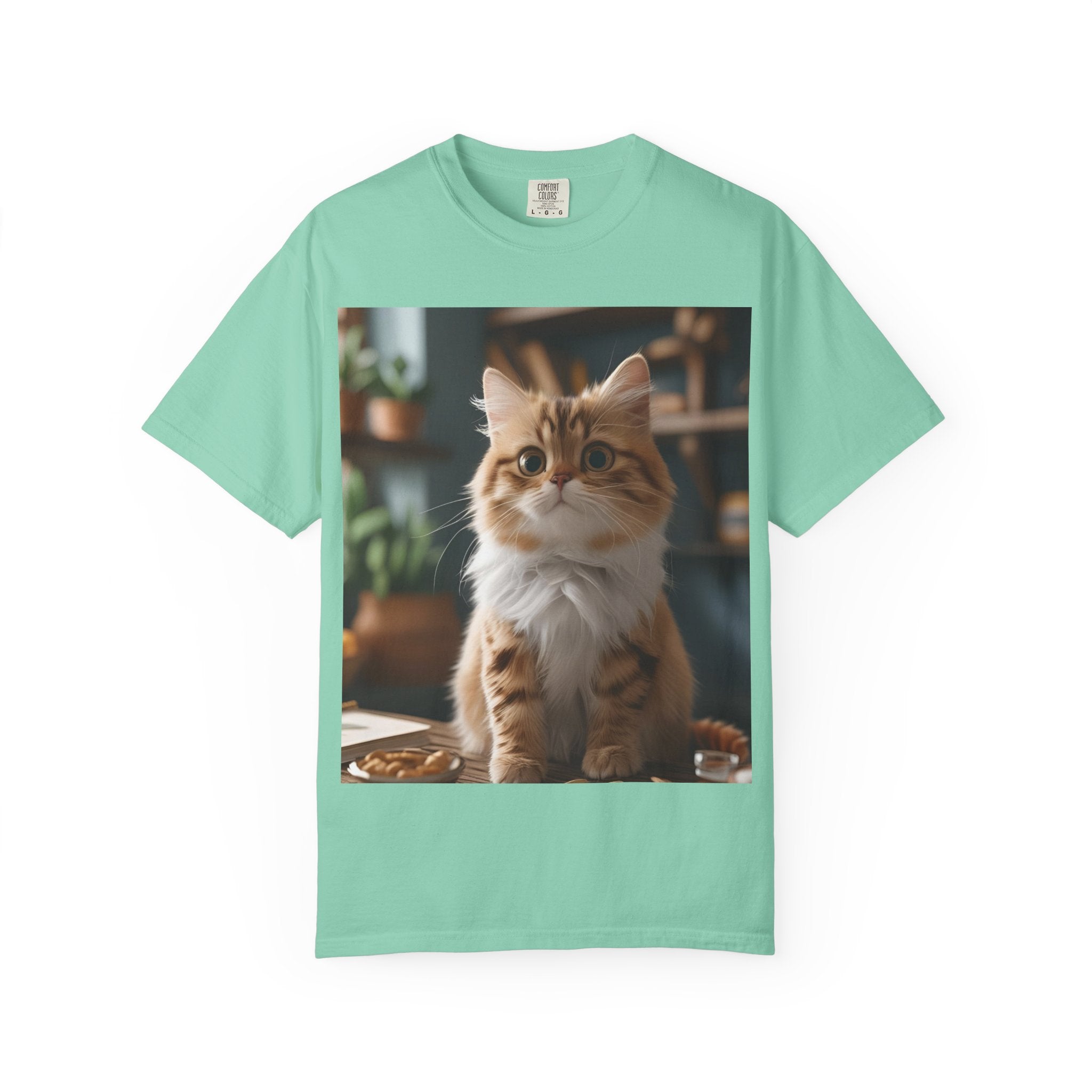Adorable Cat Graphic T-shirt for Animal Lovers, Cute Pet Tee, Gift for Cat Owners, Casual Wear, Unisex Apparel