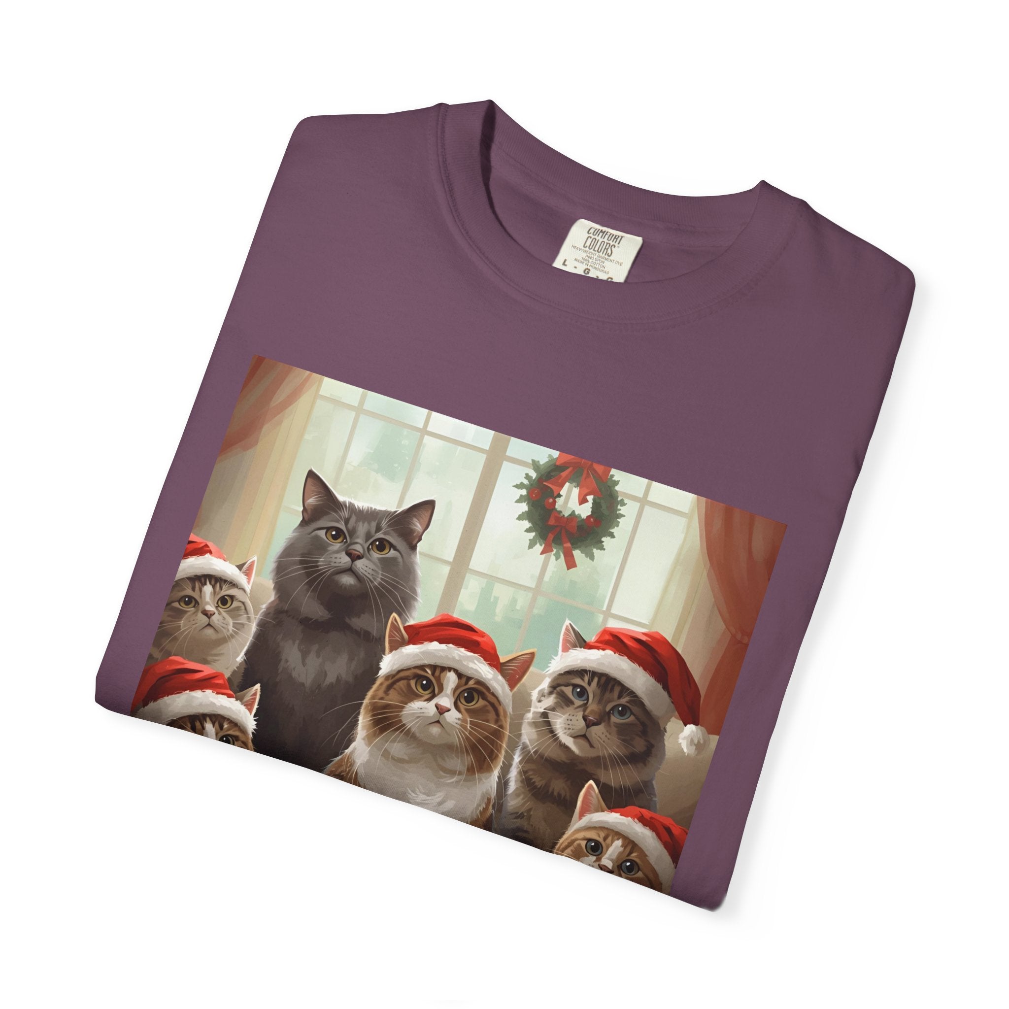 Cute Festive Christmas Holiday Cat T-Shirt, Christmas Gift, Cute Cat Shirt, Unisex Tee, Pet Lover Gift, Cozy Winter Style