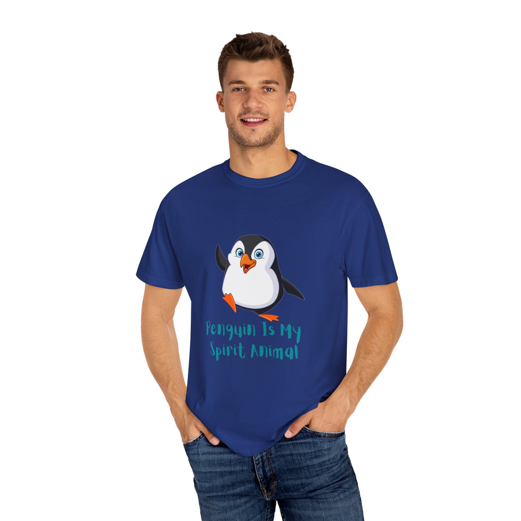 Penguin Spirit Animal Shirt, Unisex T-Shirt for Animal Lovers, Cute Gift for Birthdays, Christmas, Casual Wear, Fun & Quirky Fashion