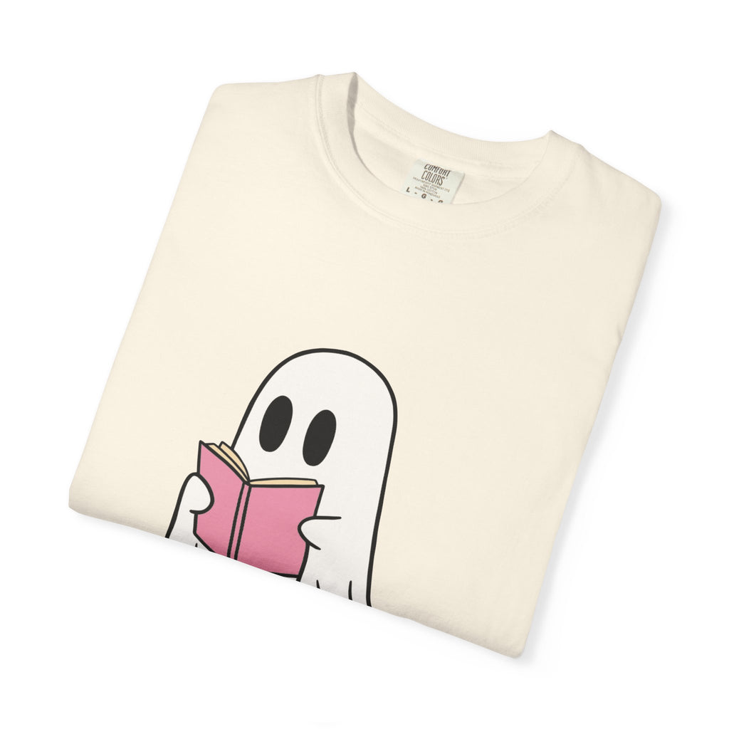 Spooky Ghost Reading T-Shirt | Unisex Halloween Tee, Cute Horror Gift, Cozy Casual Wear, Literary Costume Party, Ghost Lover Shirt