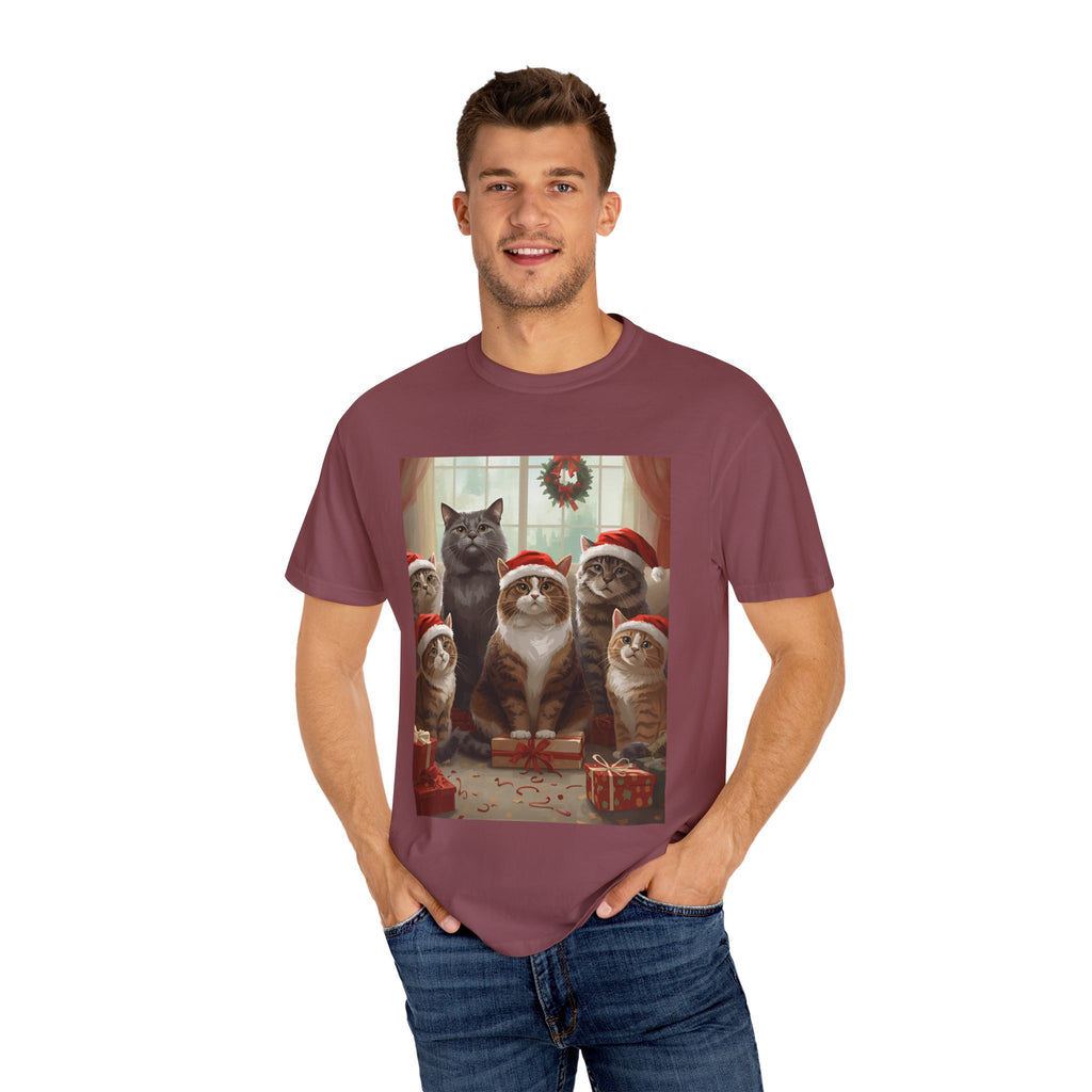 Cute Festive Christmas Holiday Cat T-Shirt, Christmas Gift, Cute Cat Shirt, Unisex Tee, Pet Lover Gift, Cozy Winter Style