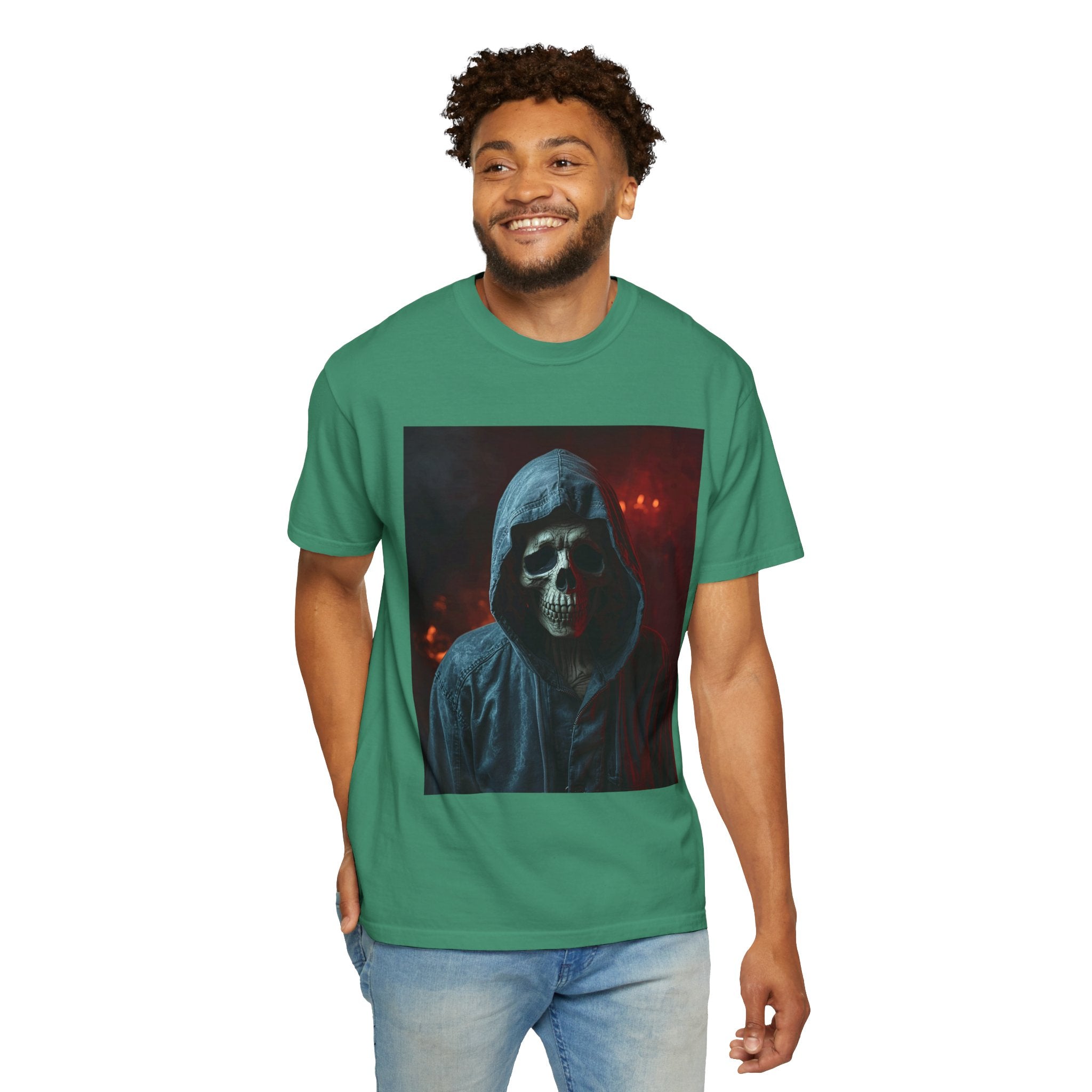 Gothic Skull T-Shirt | Unisex Vintage Tee, Halloween Shirt, Edgy Graphic Top, Unique Gift for Him/Her, Urban Style Wear