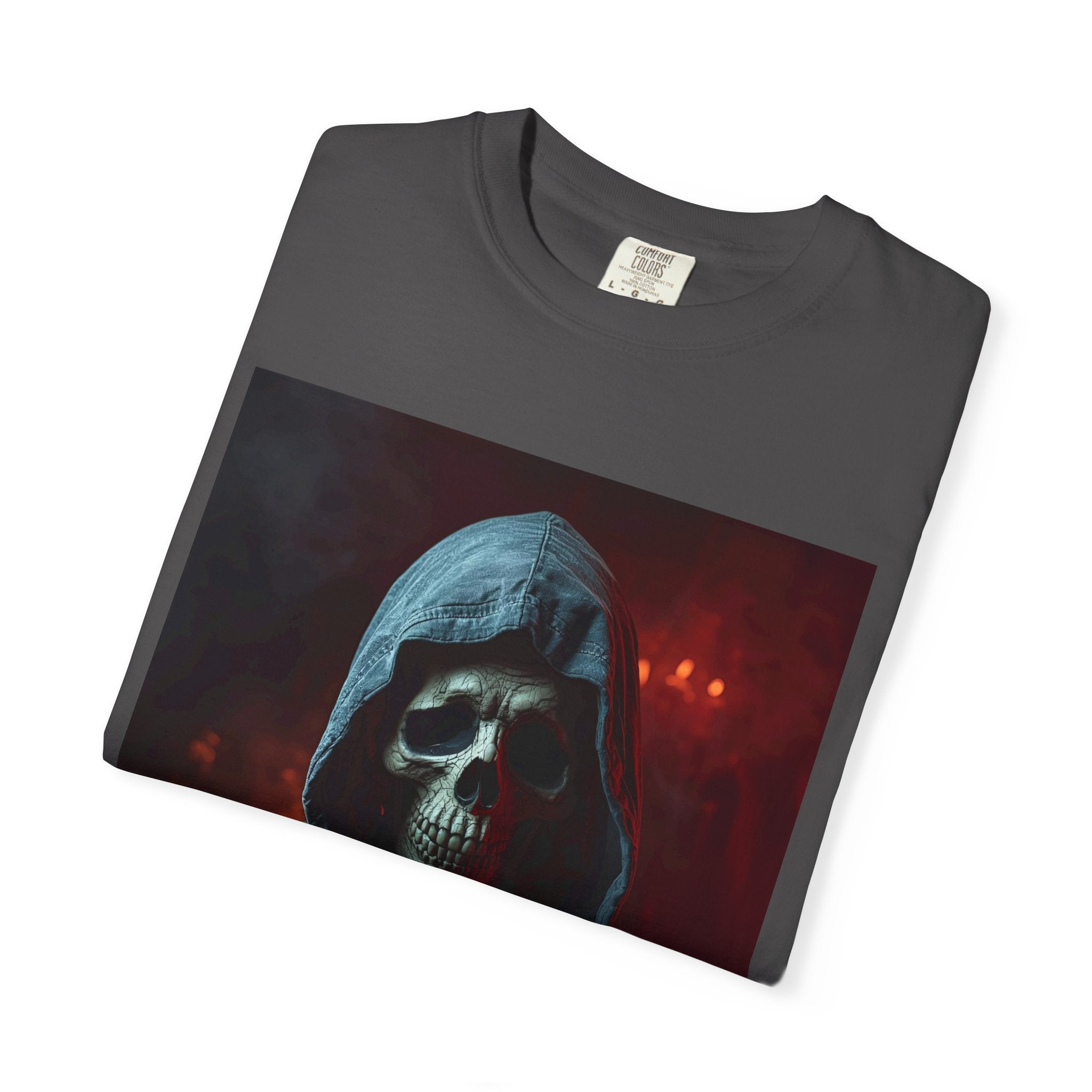 Gothic Skull T-Shirt | Unisex Vintage Tee, Halloween Shirt, Edgy Graphic Top, Unique Gift for Him/Her, Urban Style Wear