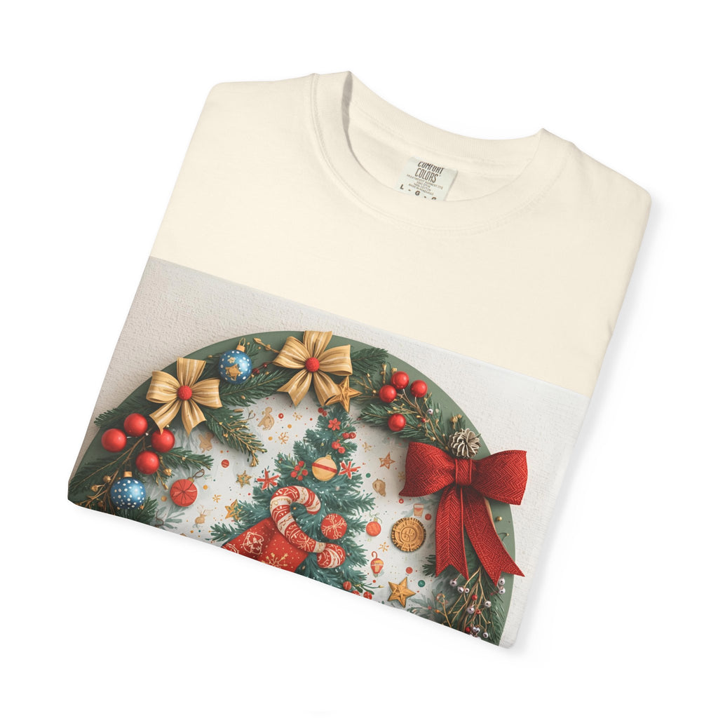 Christmas Wreath Festive Christmas T-shirt, Unisex Holiday Tee, Cheerful Xmas Apparel, Perfect Gift, Winter Celebration Wear, Christmas Spirit Shirt