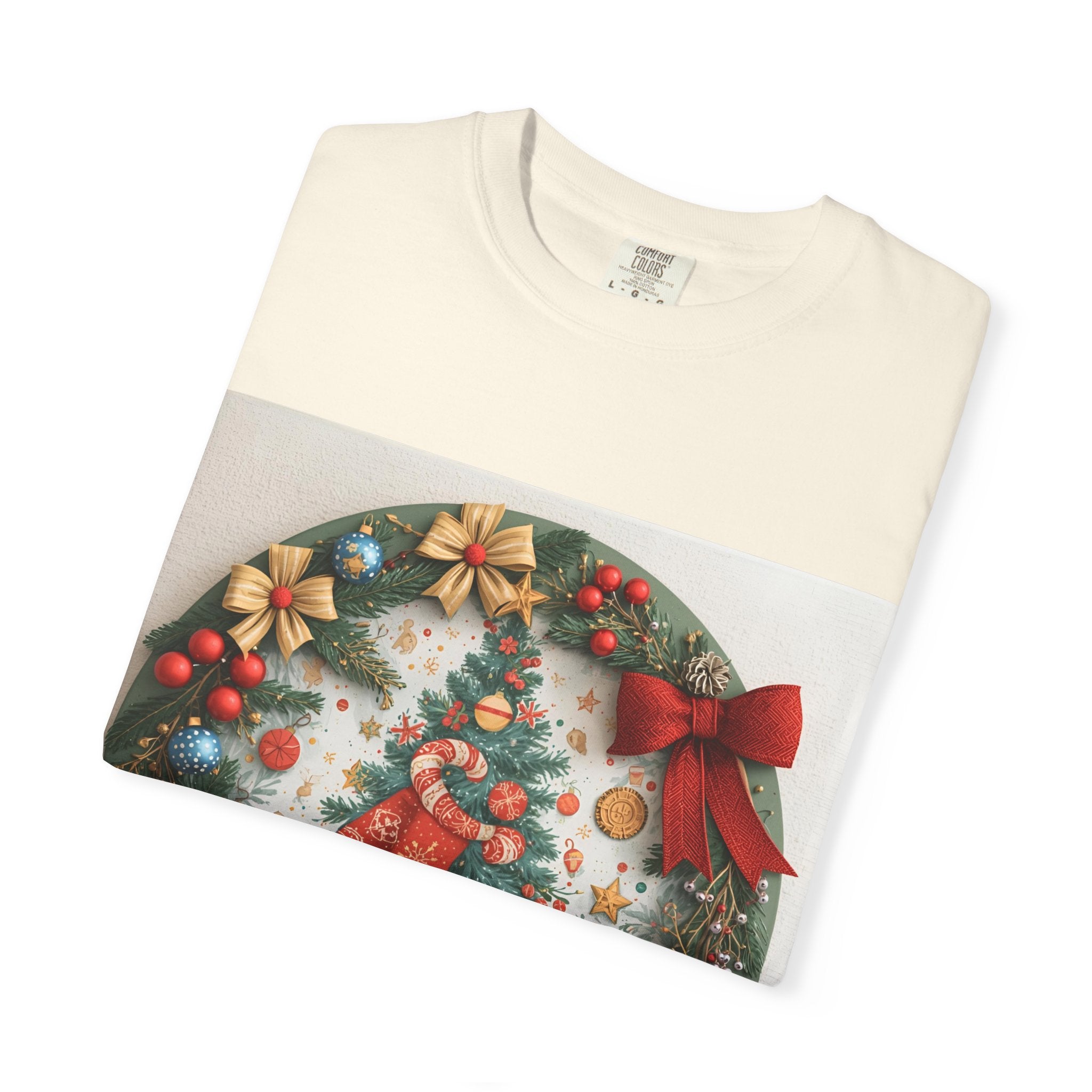 Christmas Wreath Festive Christmas T-shirt, Unisex Holiday Tee, Cheerful Xmas Apparel, Perfect Gift, Winter Celebration Wear, Christmas Spirit Shirt