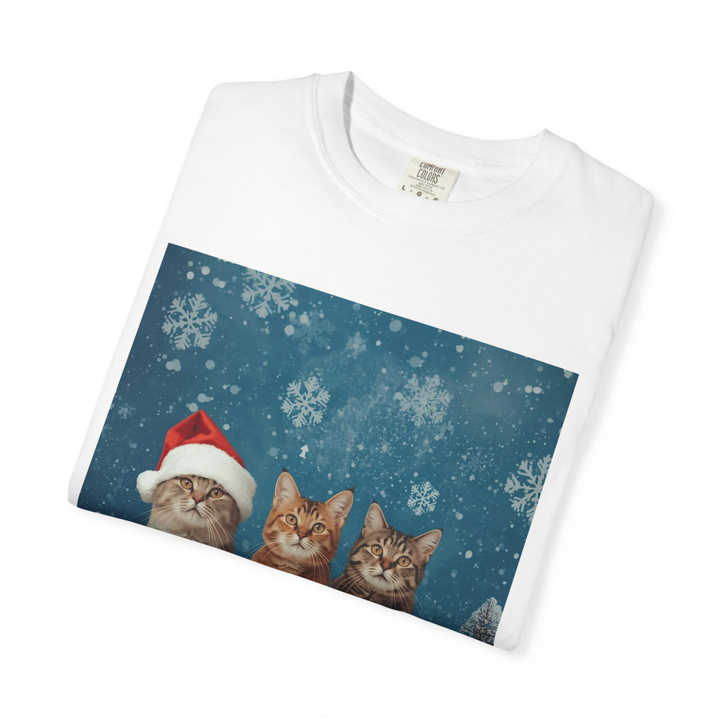 Cute Christmas Festive Cat T-Shirt, Holiday Cat Tee, Christmas Gift, Unisex T-Shirt, Pet Lover Apparel, Cute Animal Shirt, Winter Style