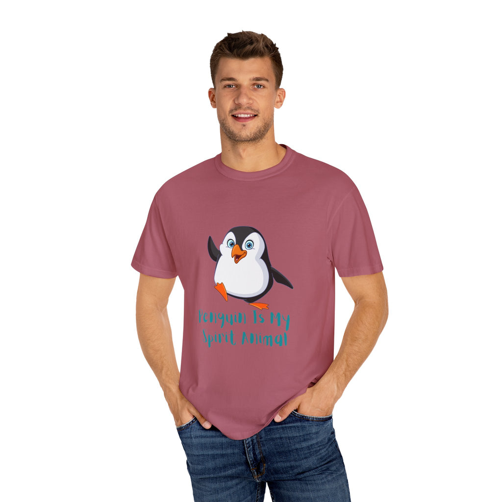 Penguin Spirit Animal Shirt, Unisex T-Shirt for Animal Lovers, Cute Gift for Birthdays, Christmas, Casual Wear, Fun & Quirky Fashion