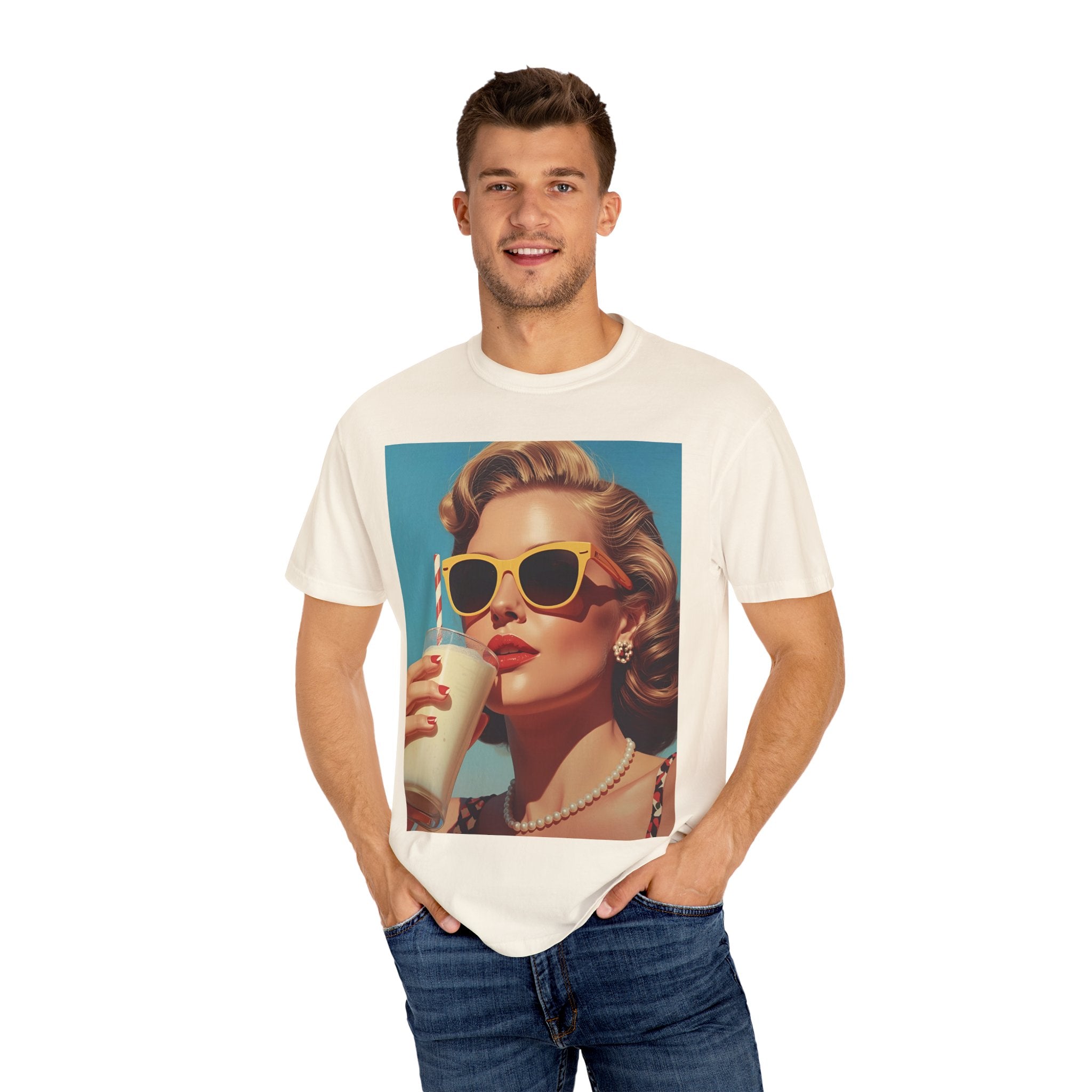 Retro Pop Art Summer Vibes T-Shirt - Vintage Style Tee, Casual Wear, Gift for Her, Fashion Tee, Beach Day Outfit