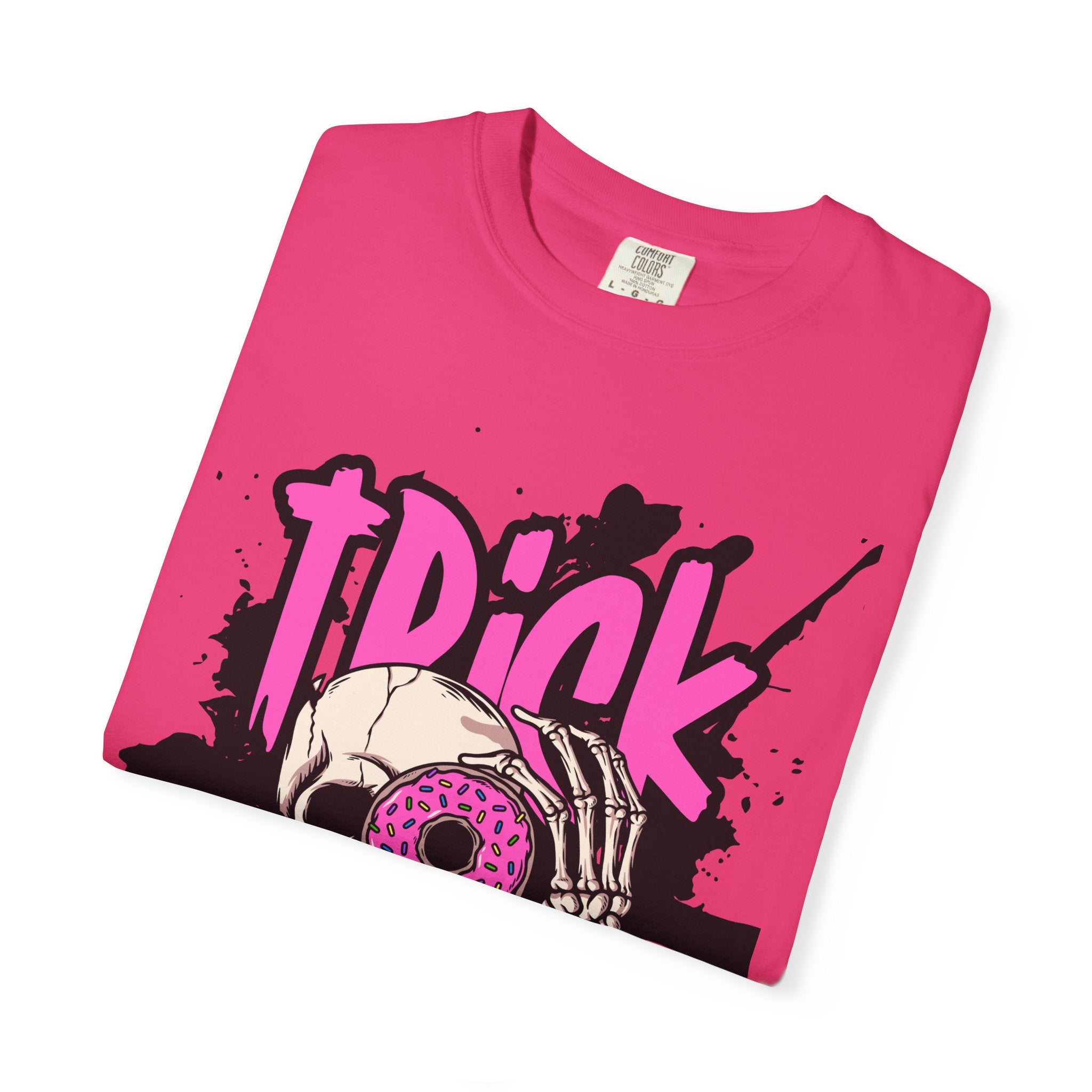 Halloween Skull T-Shirt, Trick or Treat Shirt, Unisex Graphic Tee, Spooky Vibes, Fall Fashion, Festival Wear, Casual Outfit