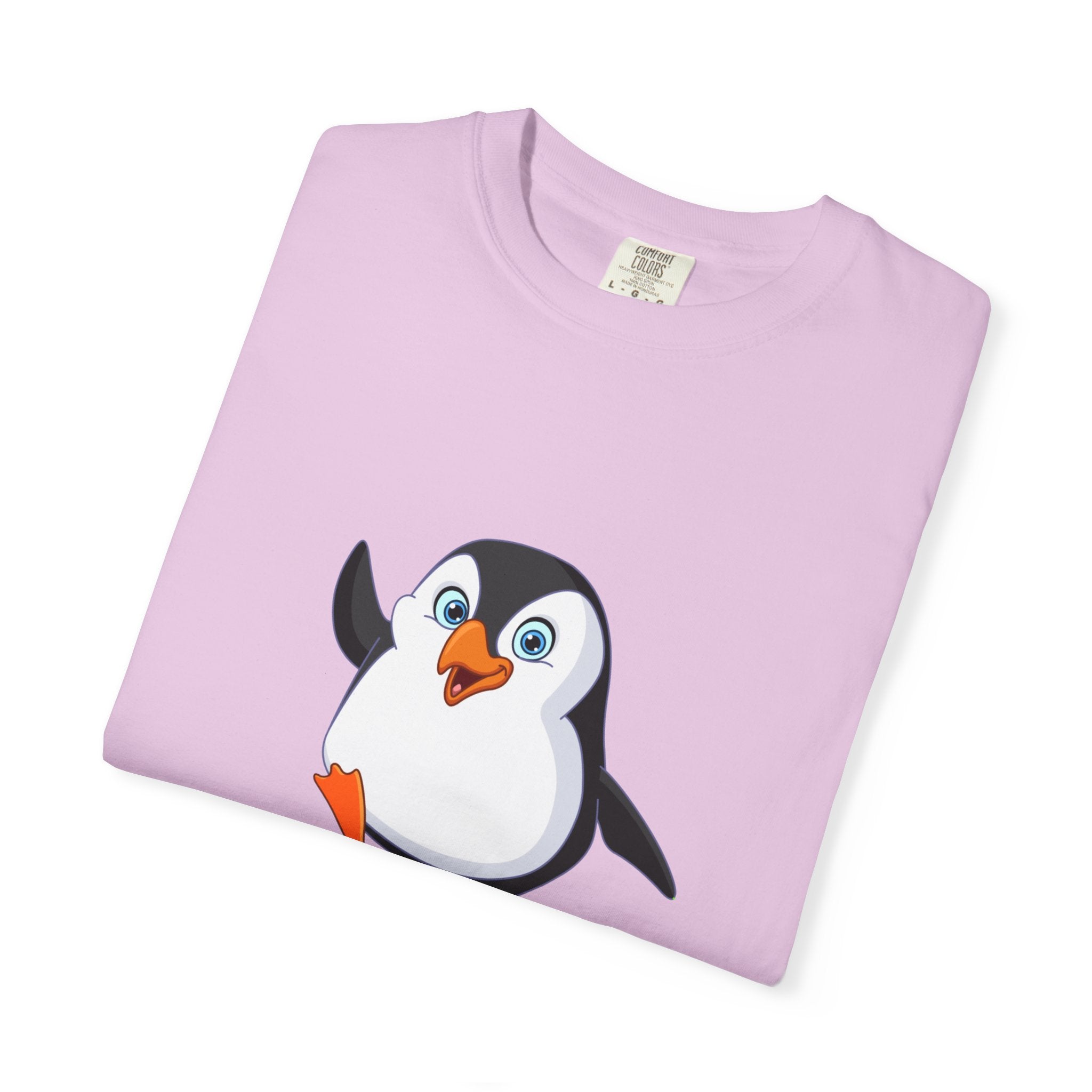 Penguin Spirit Animal Shirt, Unisex T-Shirt for Animal Lovers, Cute Gift for Birthdays, Christmas, Casual Wear, Fun & Quirky Fashion