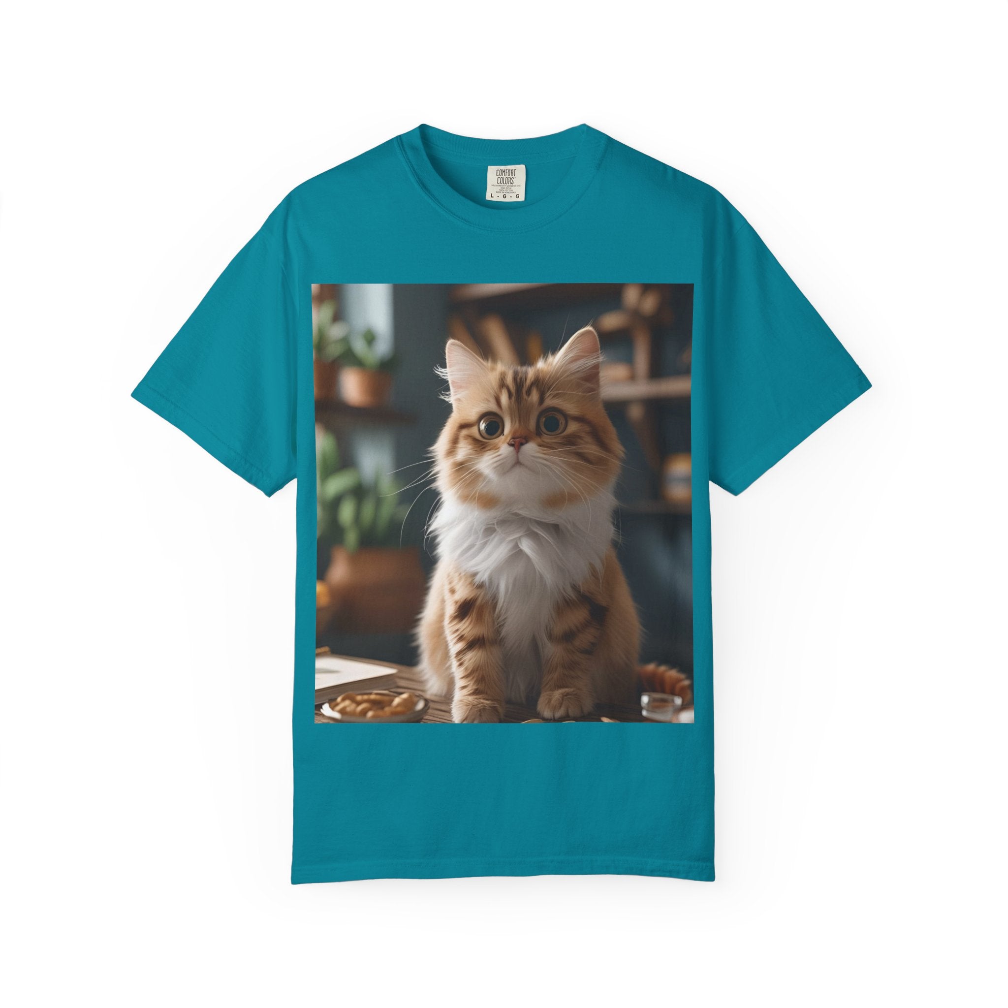 Adorable Cat Graphic T-shirt for Animal Lovers, Cute Pet Tee, Gift for Cat Owners, Casual Wear, Unisex Apparel