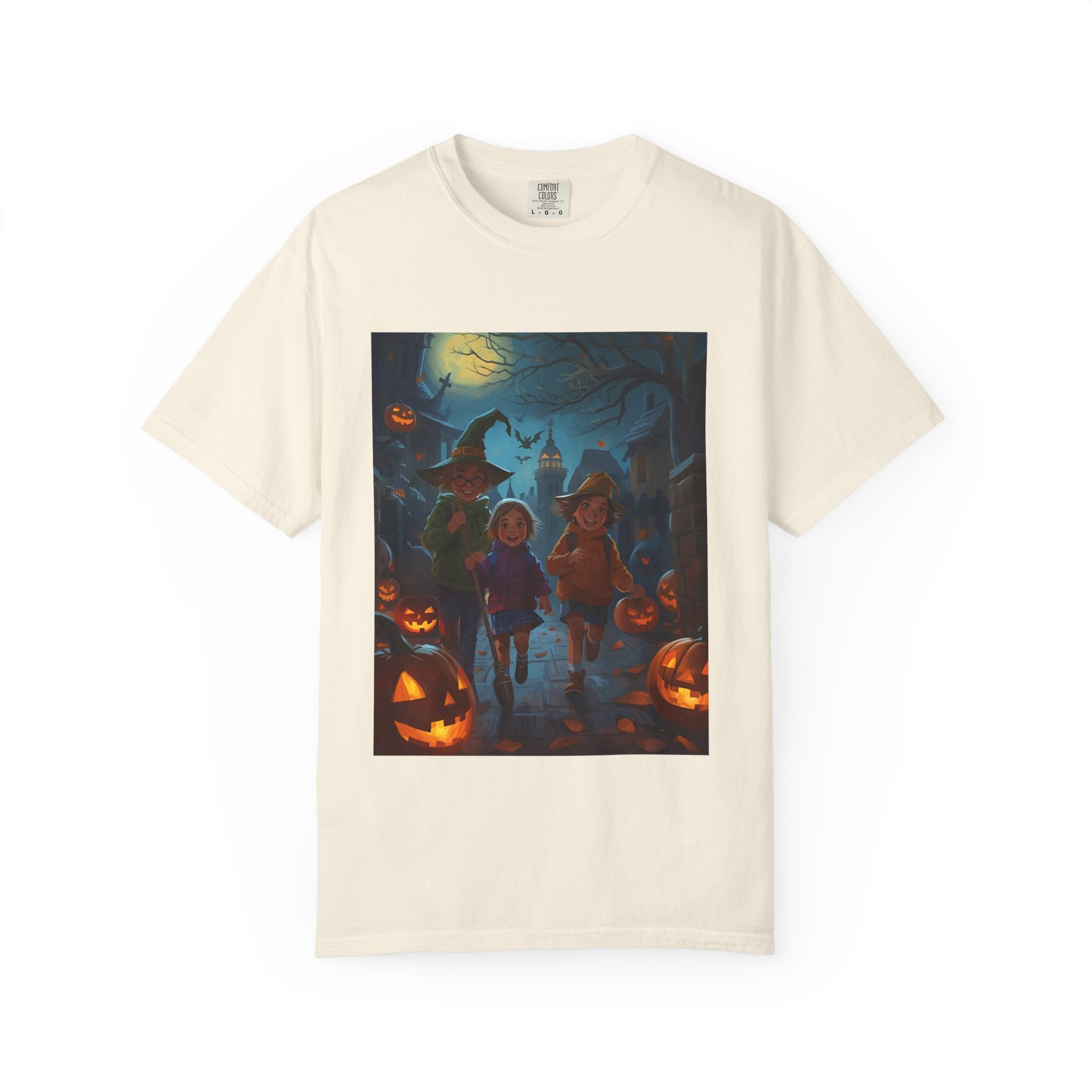 Spooky Halloween Unisex T-Shirt, Trick or Treat, Fall Festivities, Cozy Comfort, Perfect for Halloween Parties, Gift for Friends