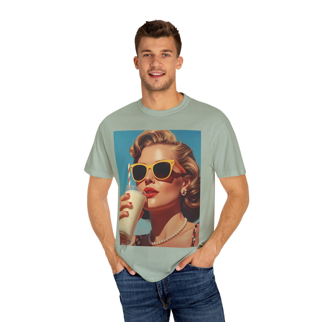 Retro Pop Art Summer Vibes T-Shirt - Vintage Style Tee, Casual Wear, Gift for Her, Fashion Tee, Beach Day Outfit