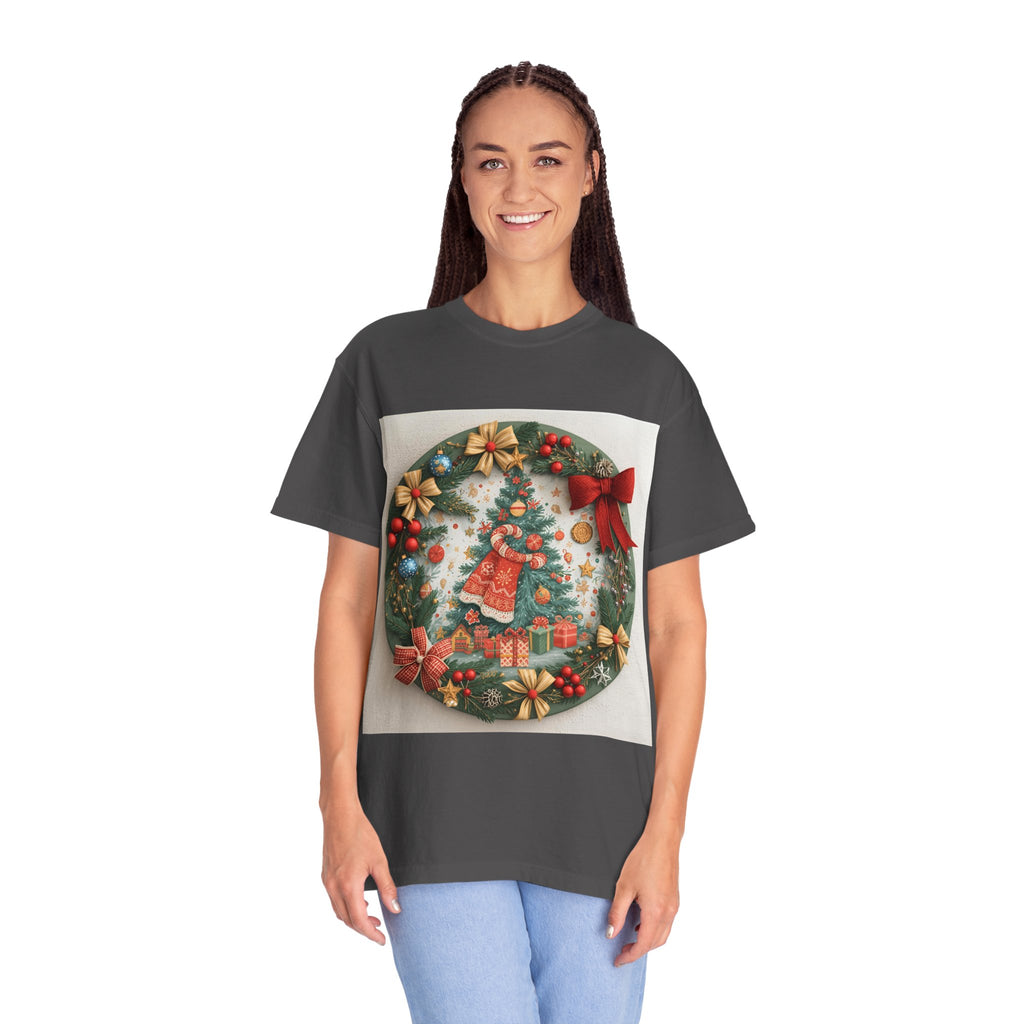 Christmas Wreath Festive Christmas T-shirt, Unisex Holiday Tee, Cheerful Xmas Apparel, Perfect Gift, Winter Celebration Wear, Christmas Spirit Shirt
