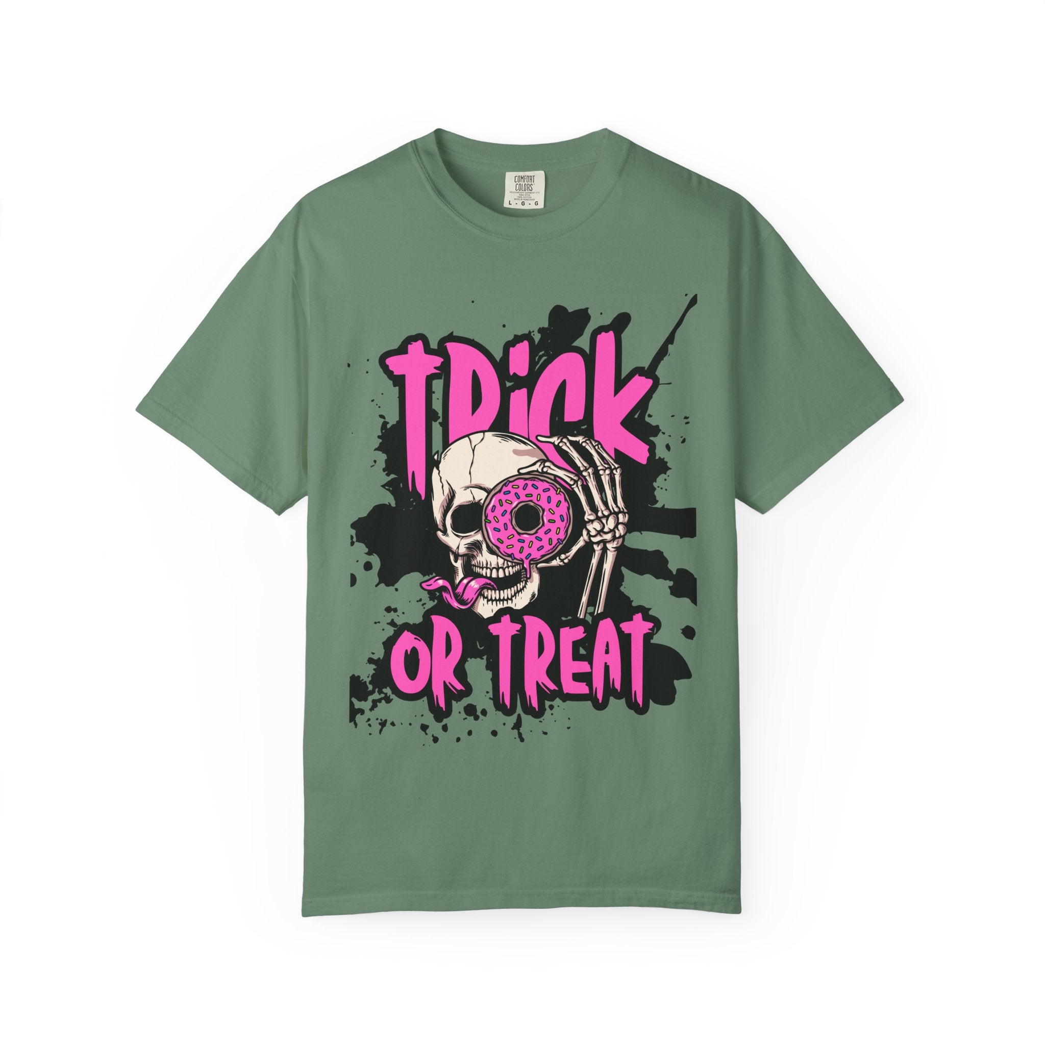 Halloween Skull T-Shirt, Trick or Treat Shirt, Unisex Graphic Tee, Spooky Vibes, Fall Fashion, Festival Wear, Casual Outfit