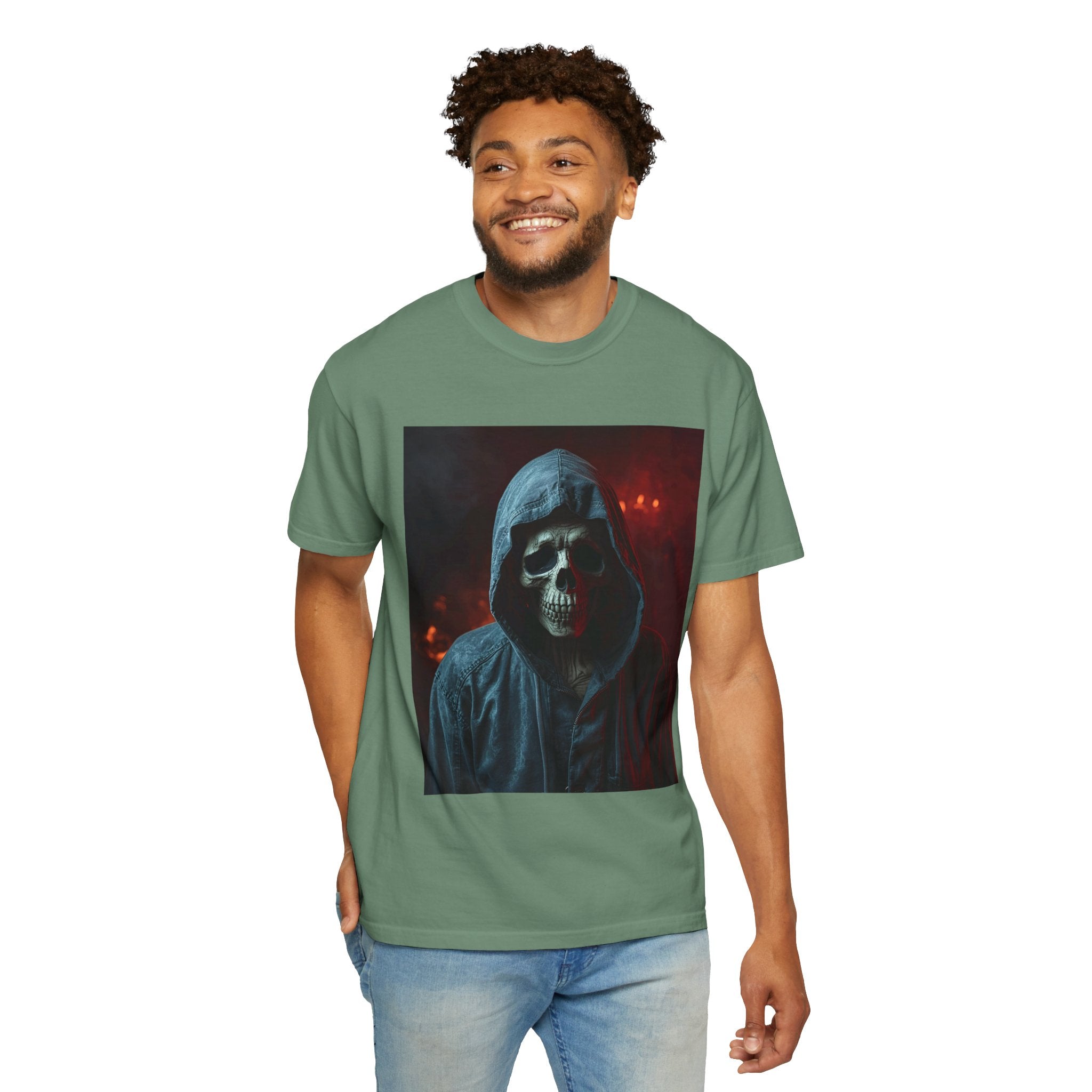 Gothic Skull T-Shirt | Unisex Vintage Tee, Halloween Shirt, Edgy Graphic Top, Unique Gift for Him/Her, Urban Style Wear