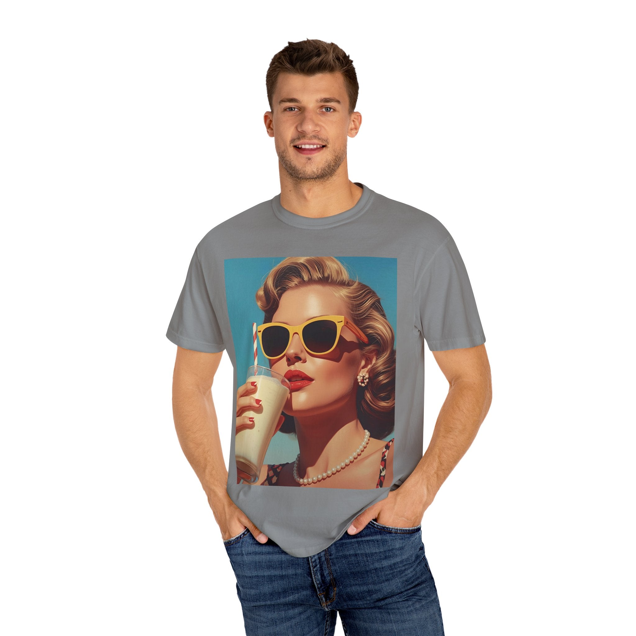 Retro Pop Art Summer Vibes T-Shirt - Vintage Style Tee, Casual Wear, Gift for Her, Fashion Tee, Beach Day Outfit