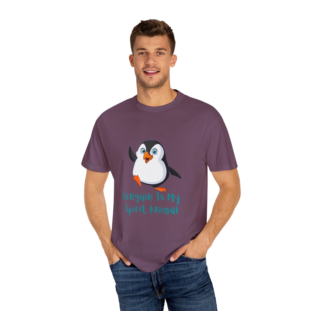 Penguin Spirit Animal Shirt, Unisex T-Shirt for Animal Lovers, Cute Gift for Birthdays, Christmas, Casual Wear, Fun & Quirky Fashion