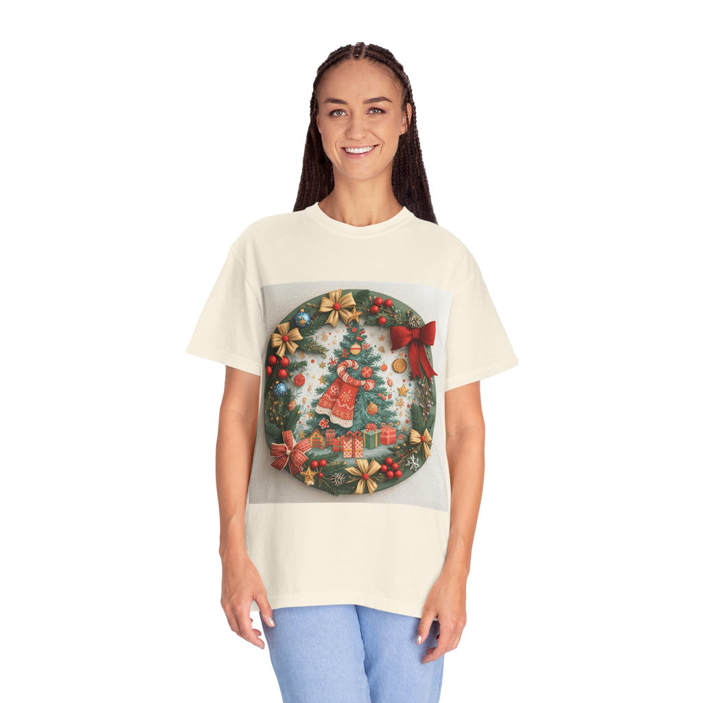 Christmas Wreath Festive Christmas T-shirt, Unisex Holiday Tee, Cheerful Xmas Apparel, Perfect Gift, Winter Celebration Wear, Christmas Spirit Shirt