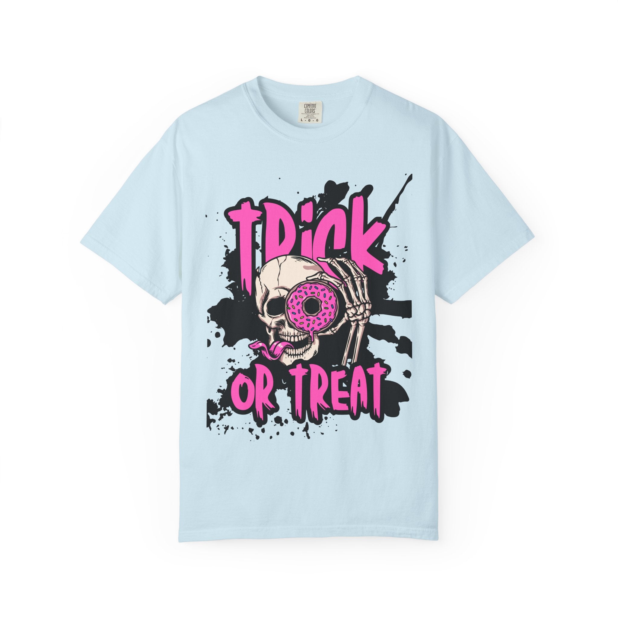 Halloween Skull T-Shirt, Trick or Treat Shirt, Unisex Graphic Tee, Spooky Vibes, Fall Fashion, Festival Wear, Casual Outfit