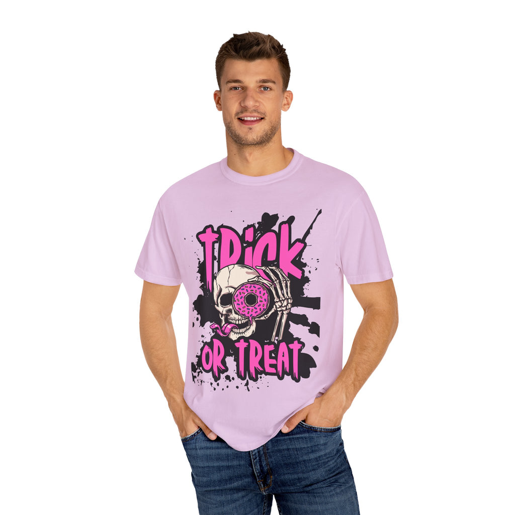 Halloween Skull T-Shirt, Trick or Treat Shirt, Unisex Graphic Tee, Spooky Vibes, Fall Fashion, Festival Wear, Casual Outfit