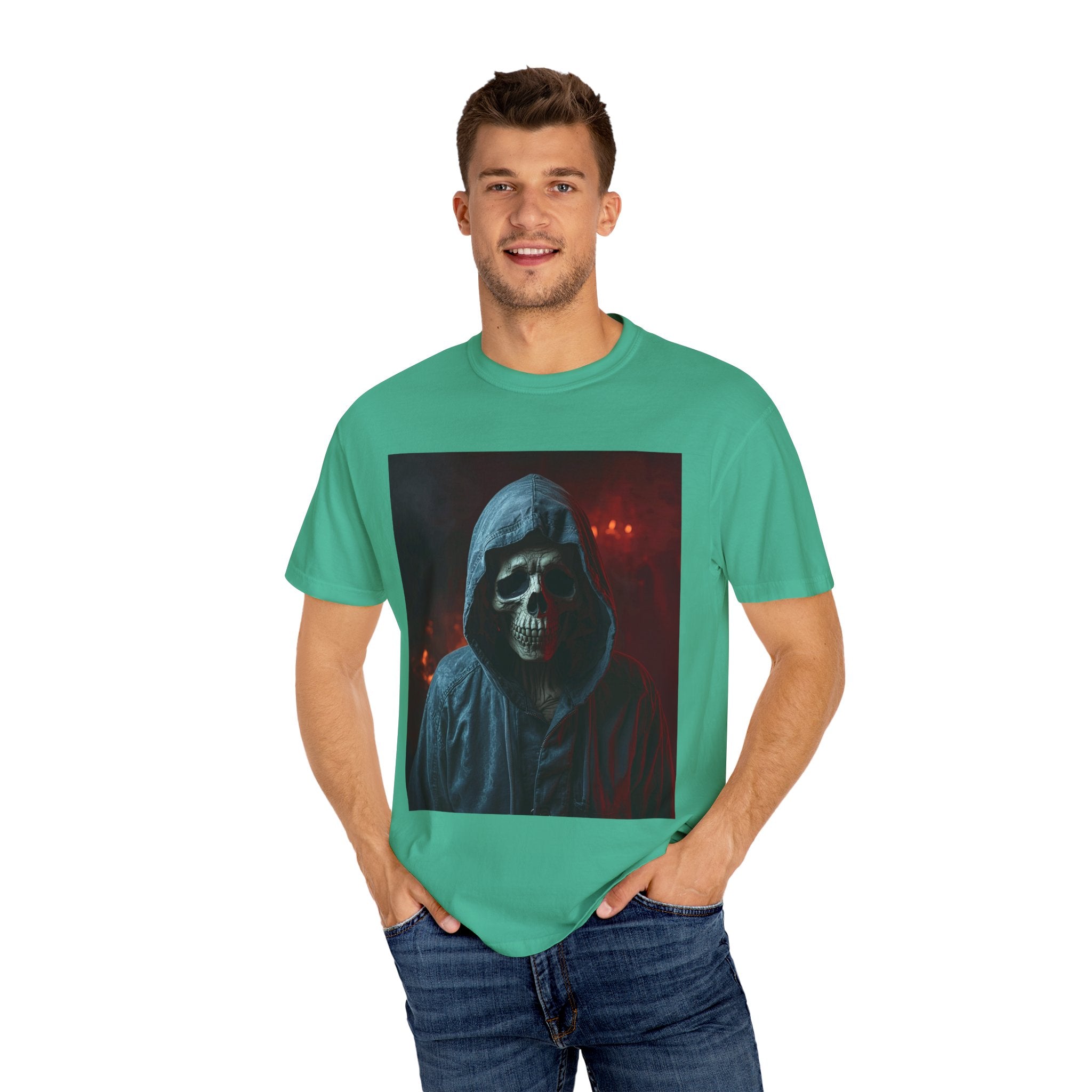 Gothic Skull T-Shirt | Unisex Vintage Tee, Halloween Shirt, Edgy Graphic Top, Unique Gift for Him/Her, Urban Style Wear