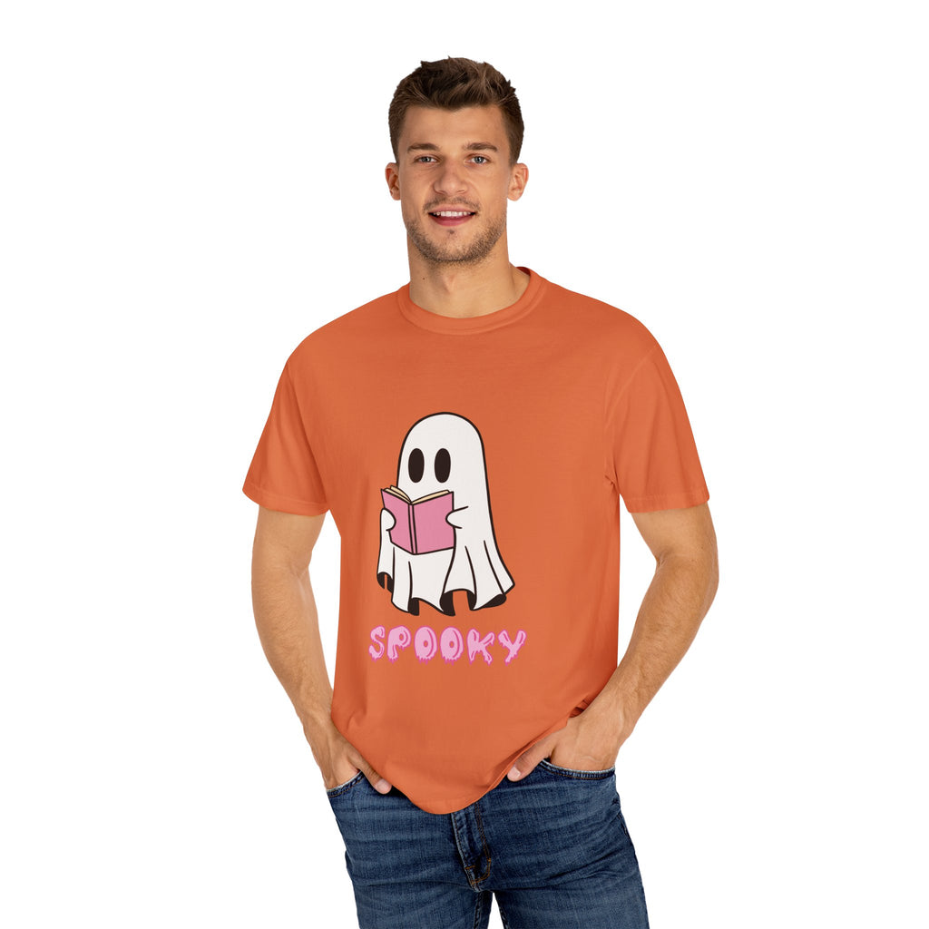 Spooky Ghost Reading T-Shirt | Unisex Halloween Tee, Cute Horror Gift, Cozy Casual Wear, Literary Costume Party, Ghost Lover Shirt