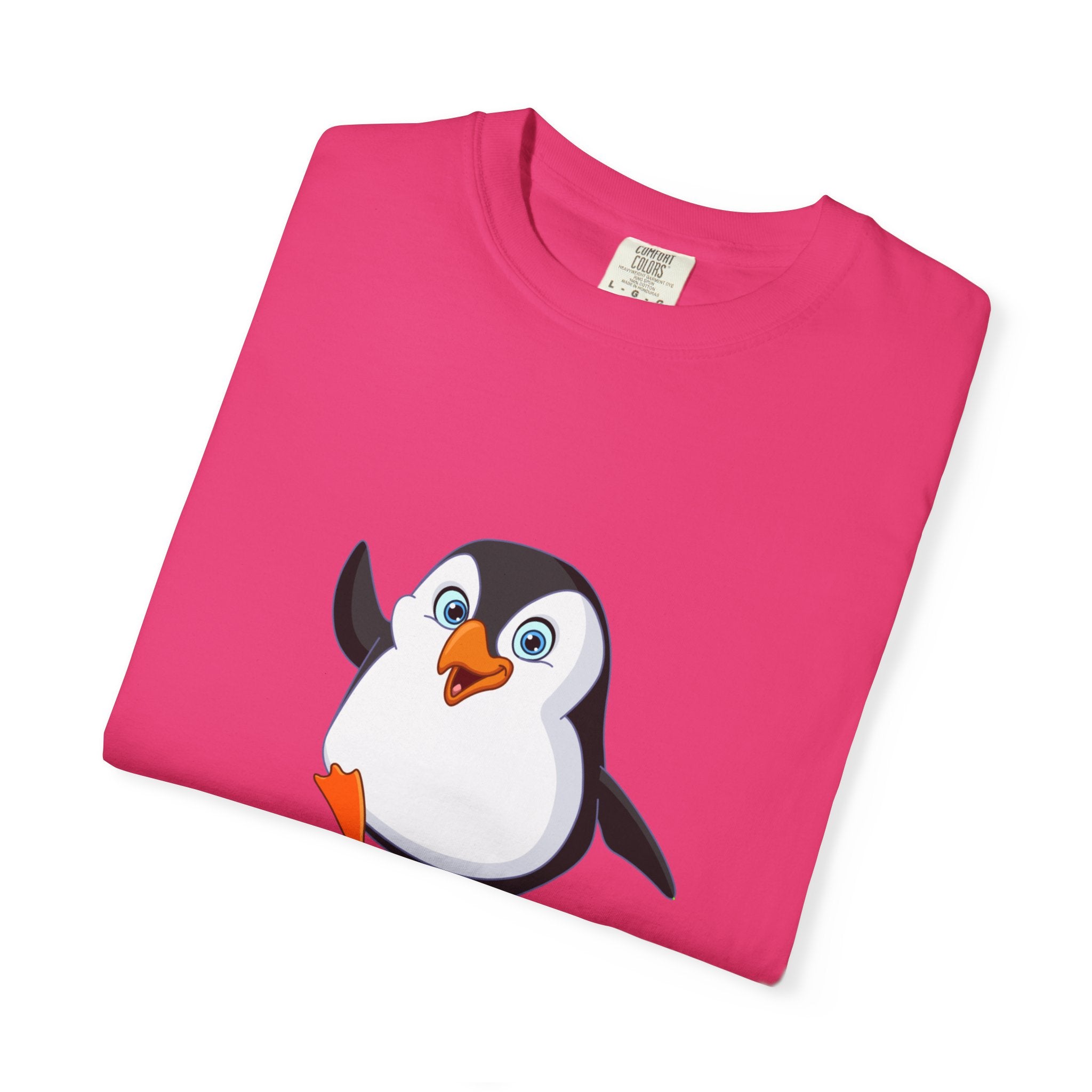 Penguin Spirit Animal Shirt, Unisex T-Shirt for Animal Lovers, Cute Gift for Birthdays, Christmas, Casual Wear, Fun & Quirky Fashion