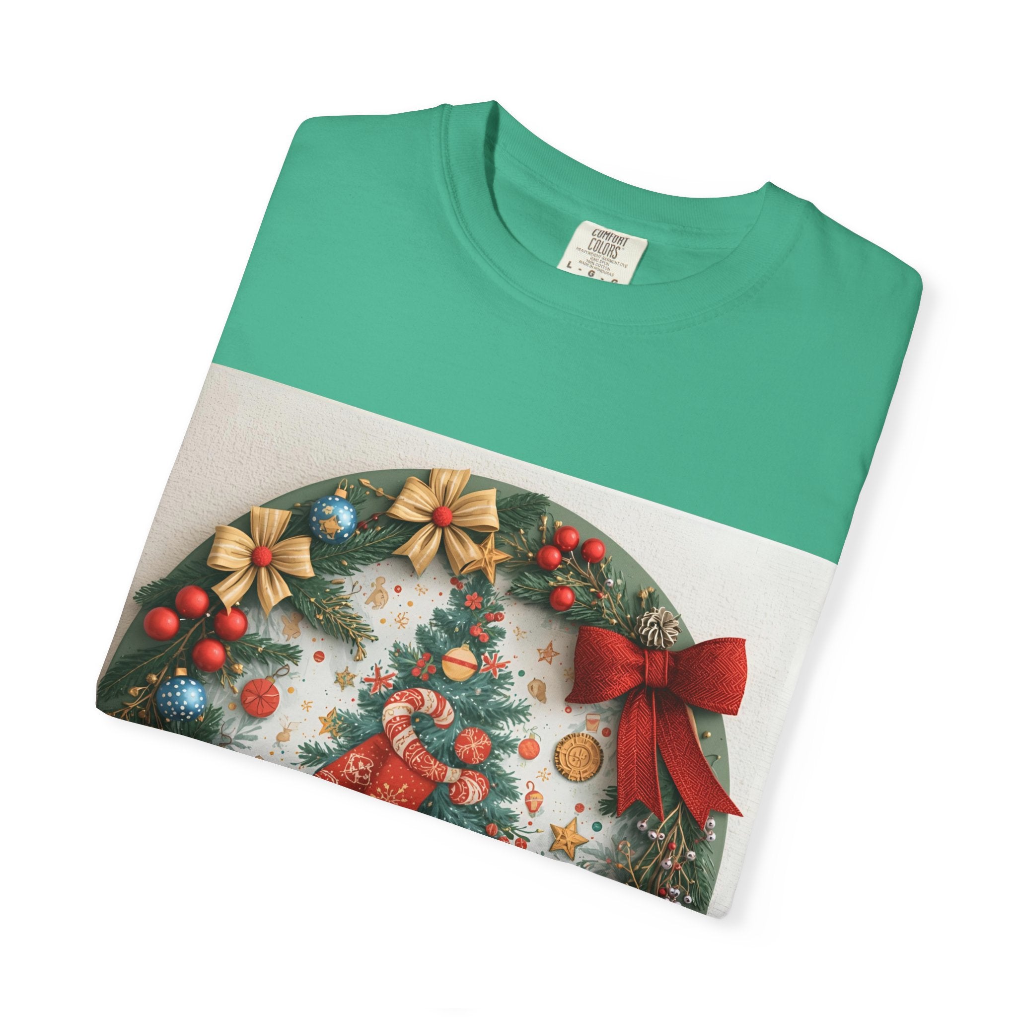 Christmas Wreath Festive Christmas T-shirt, Unisex Holiday Tee, Cheerful Xmas Apparel, Perfect Gift, Winter Celebration Wear, Christmas Spirit Shirt