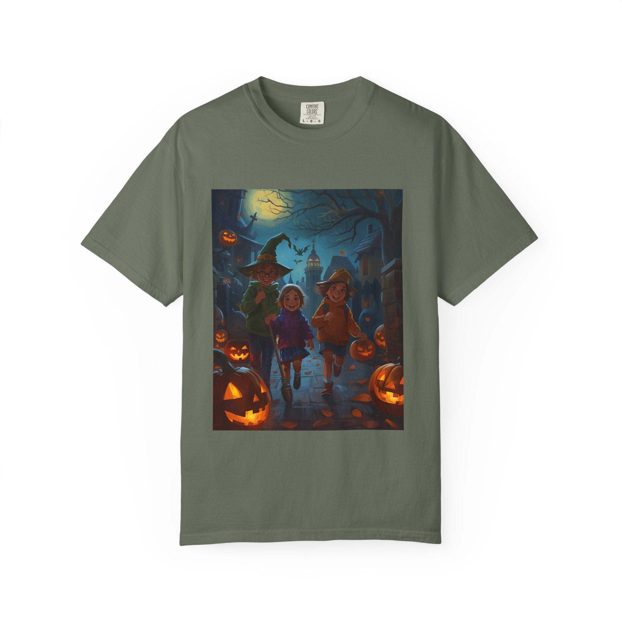 Spooky Halloween Unisex T-Shirt, Trick or Treat, Fall Festivities, Cozy Comfort, Perfect for Halloween Parties, Gift for Friends