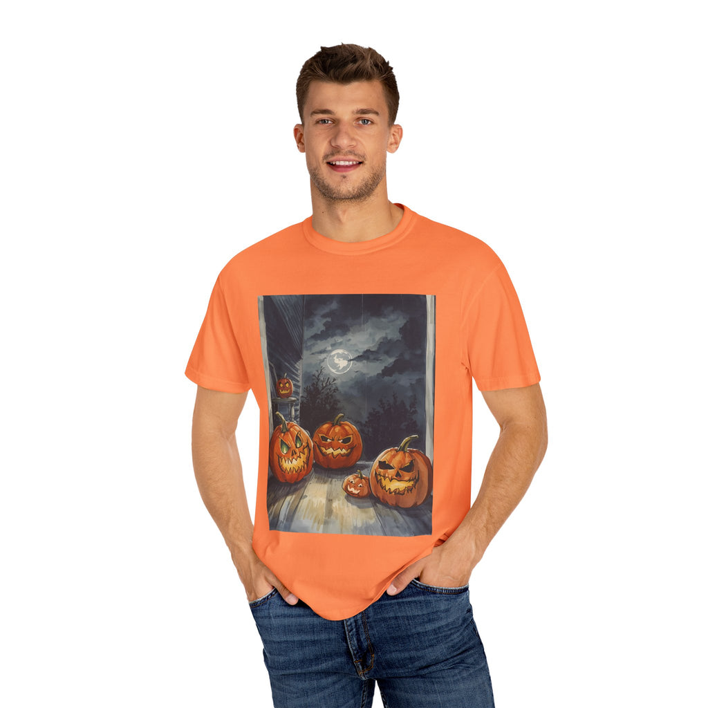 Halloween Pumpkin Scary T-shirt - Perfect for Fall Celebrations, Trick or Treat, Autumn Fashion, Costume Party, Spooky Vibes