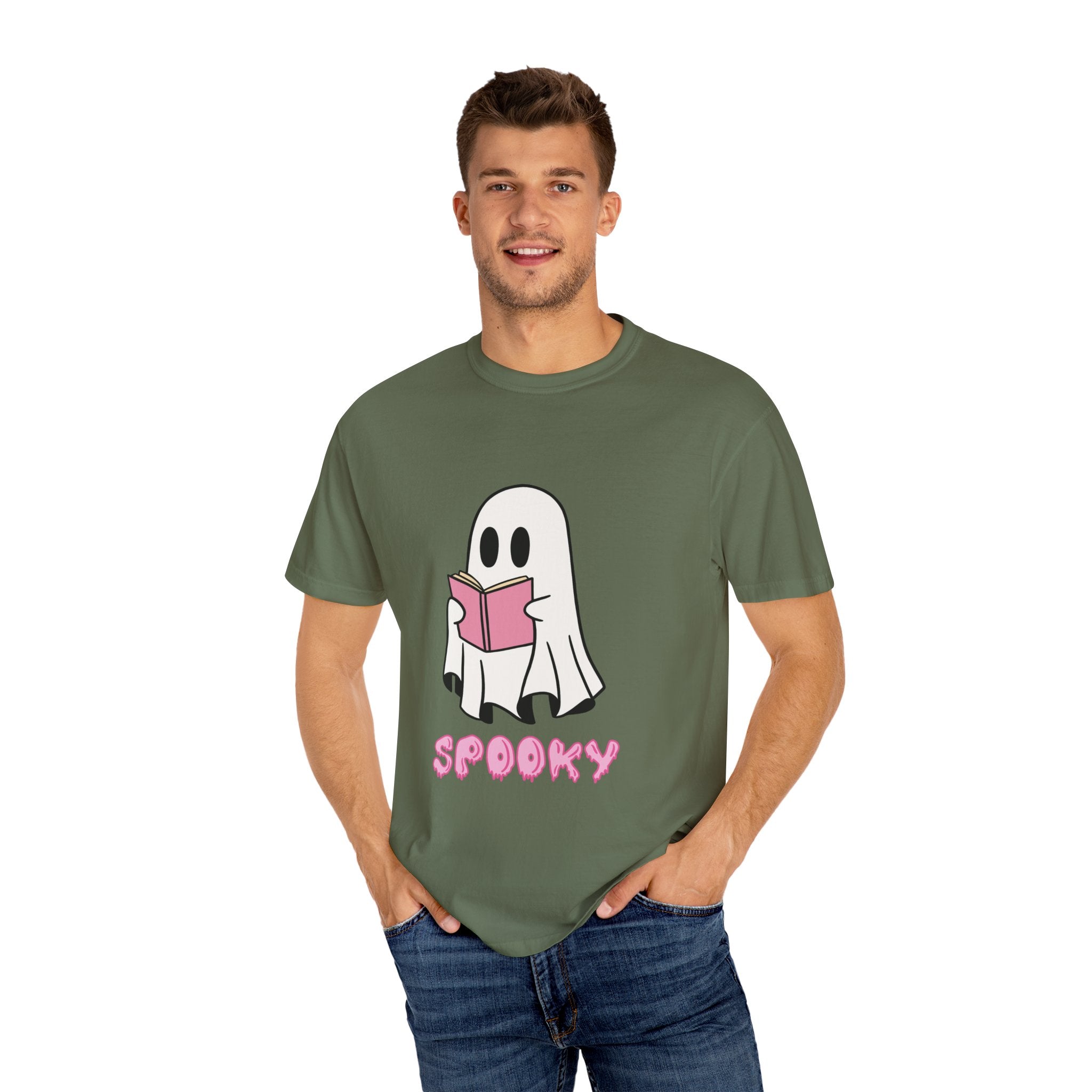 Spooky Ghost Reading T-Shirt | Unisex Halloween Tee, Cute Horror Gift, Cozy Casual Wear, Literary Costume Party, Ghost Lover Shirt