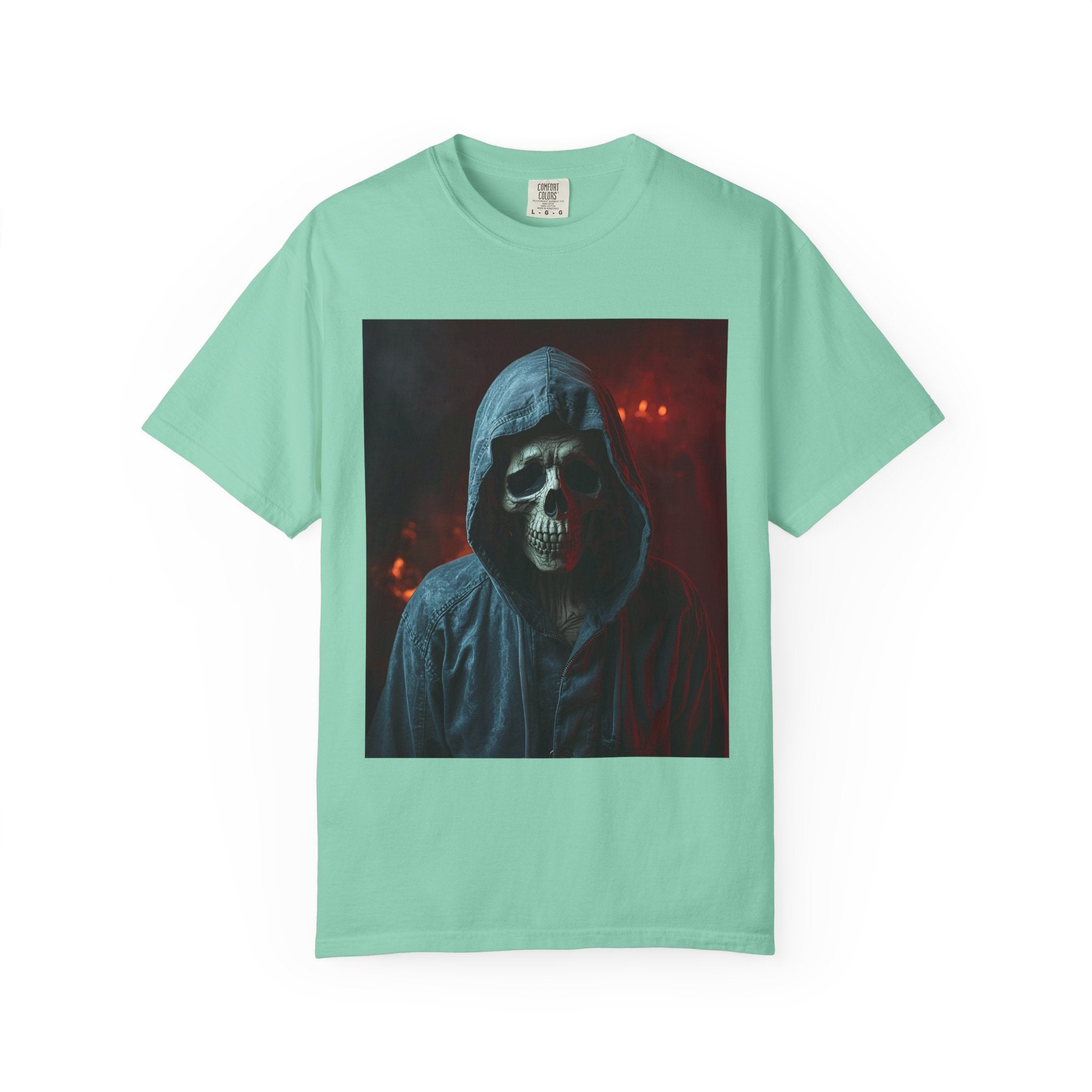 Gothic Skull T-Shirt | Unisex Vintage Tee, Halloween Shirt, Edgy Graphic Top, Unique Gift for Him/Her, Urban Style Wear